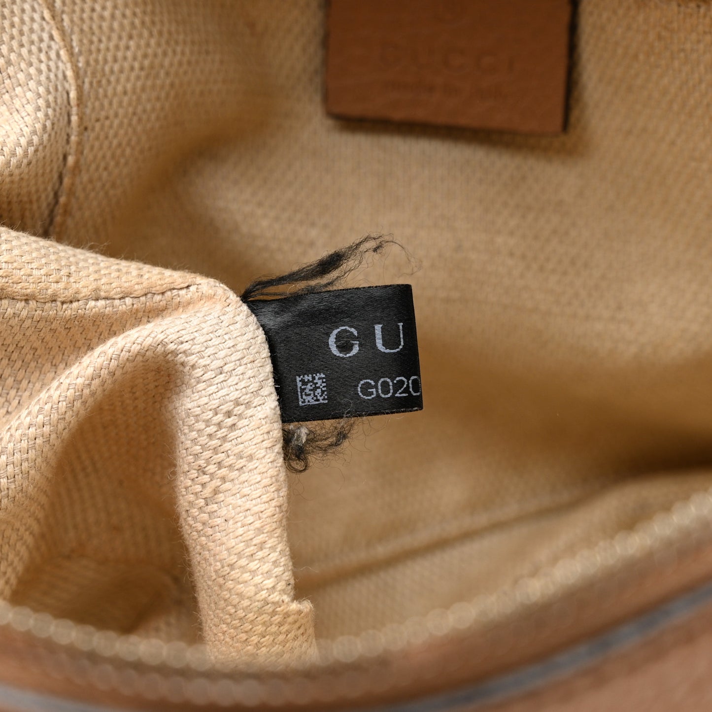 Pebbled Calfskin Small Soho Disco Bag Camelia