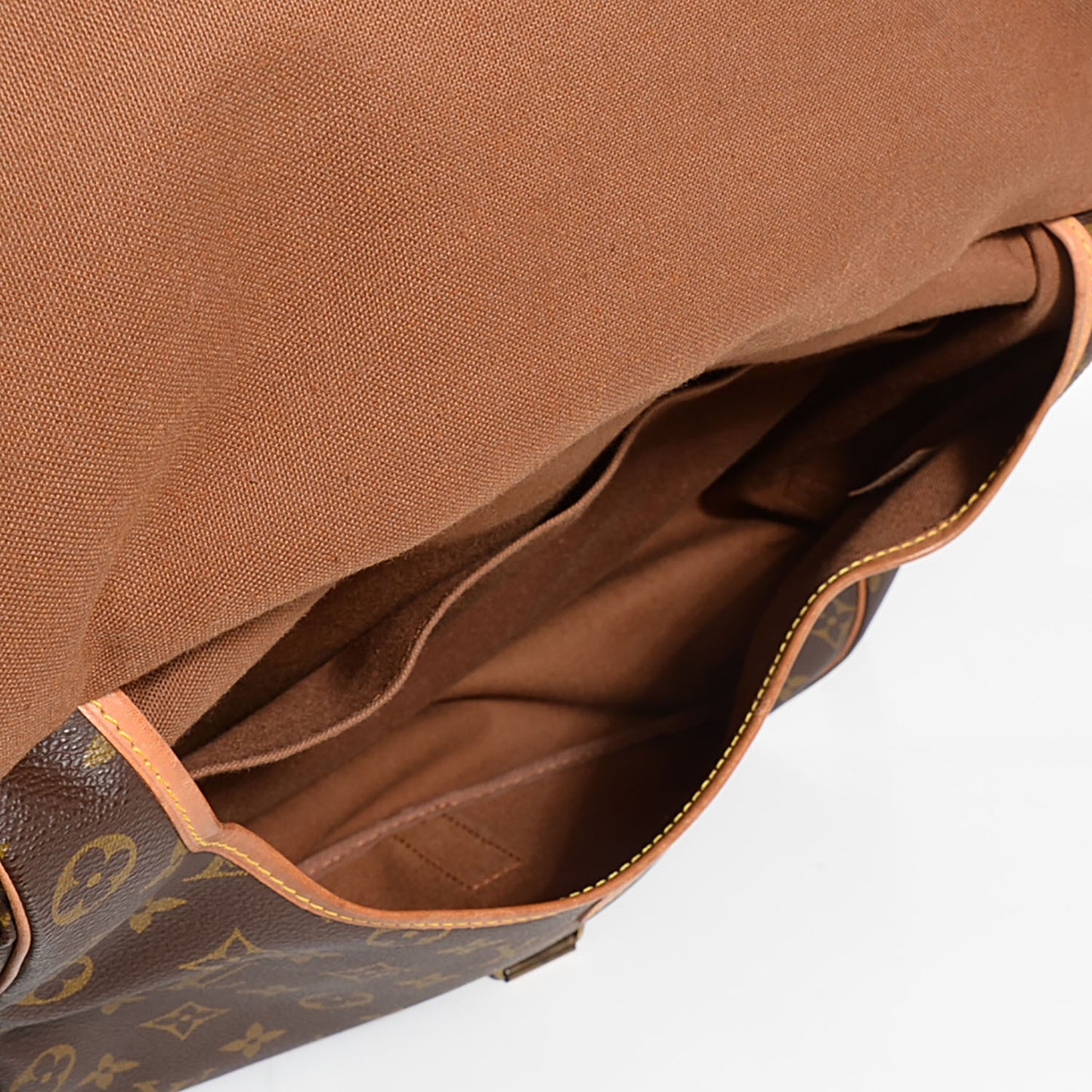 Monogram Saumur 35