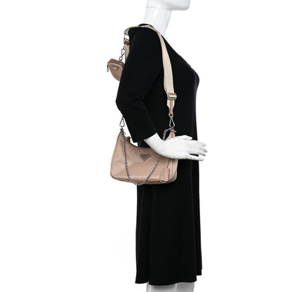 Prada Nylon Re-Edition 2005 Shoulder Bag Cammeo 2 of 13