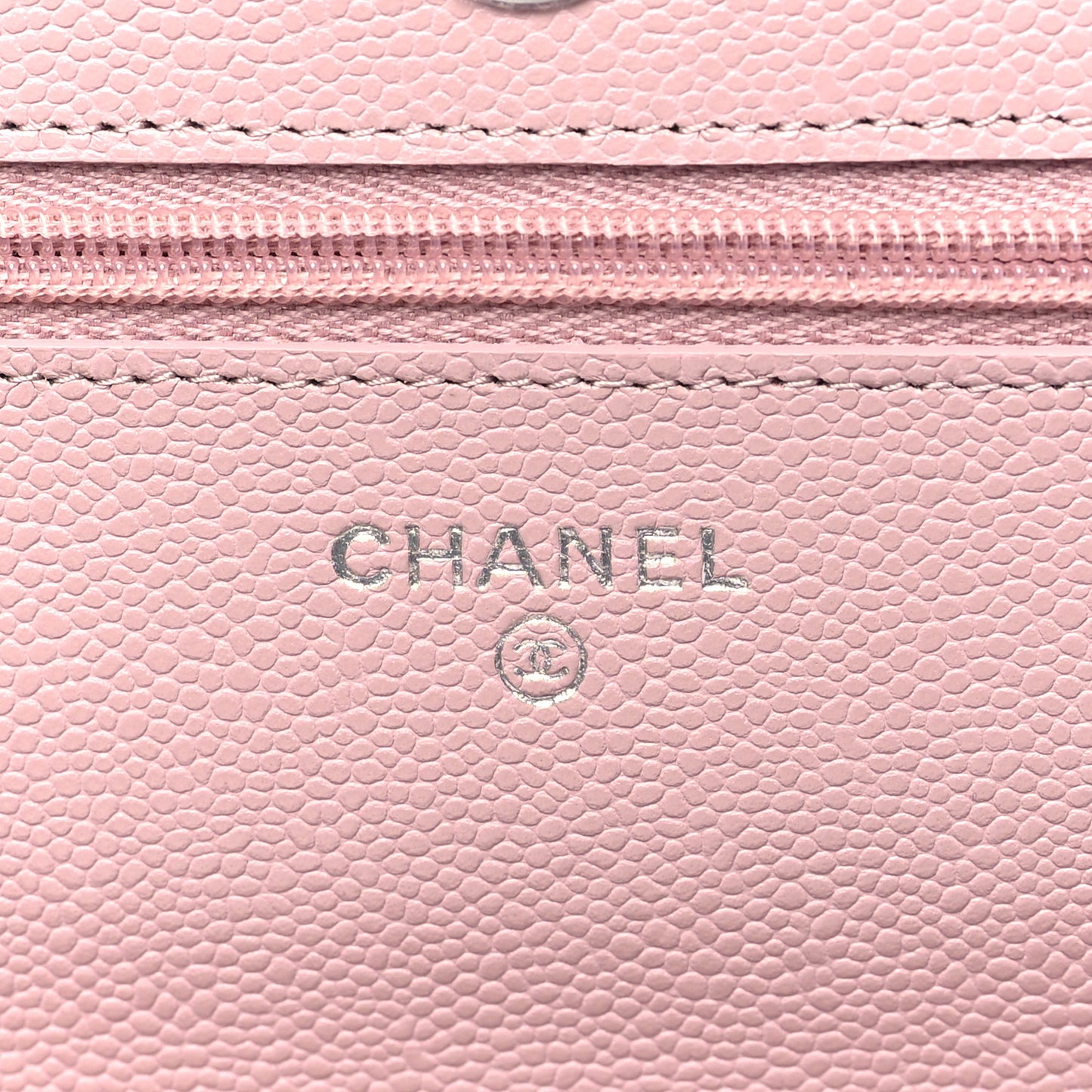 Caviar Quilted Wallet on Chain WOC Light Pink