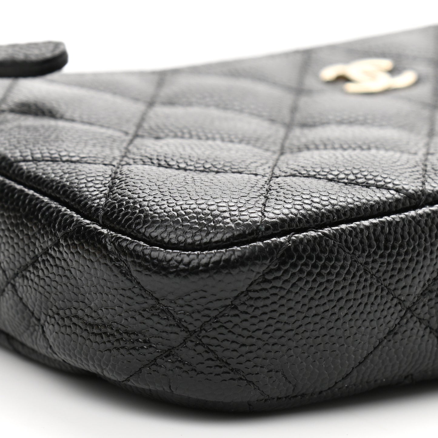 Caviar Quilted Small Clutch With Chain Black