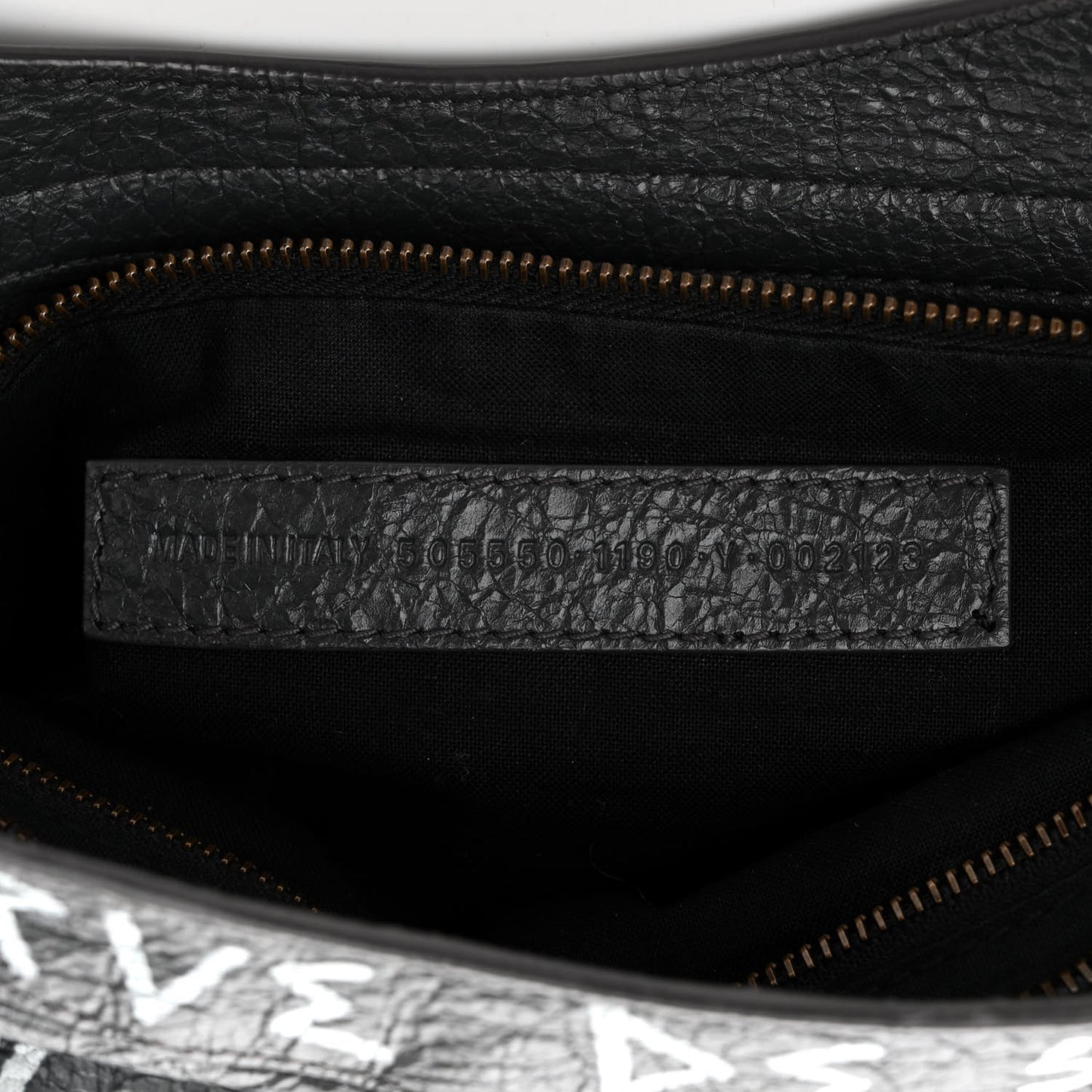 Agneau Arena Graffiti All Over Classic Hardware City Gris Fossile White