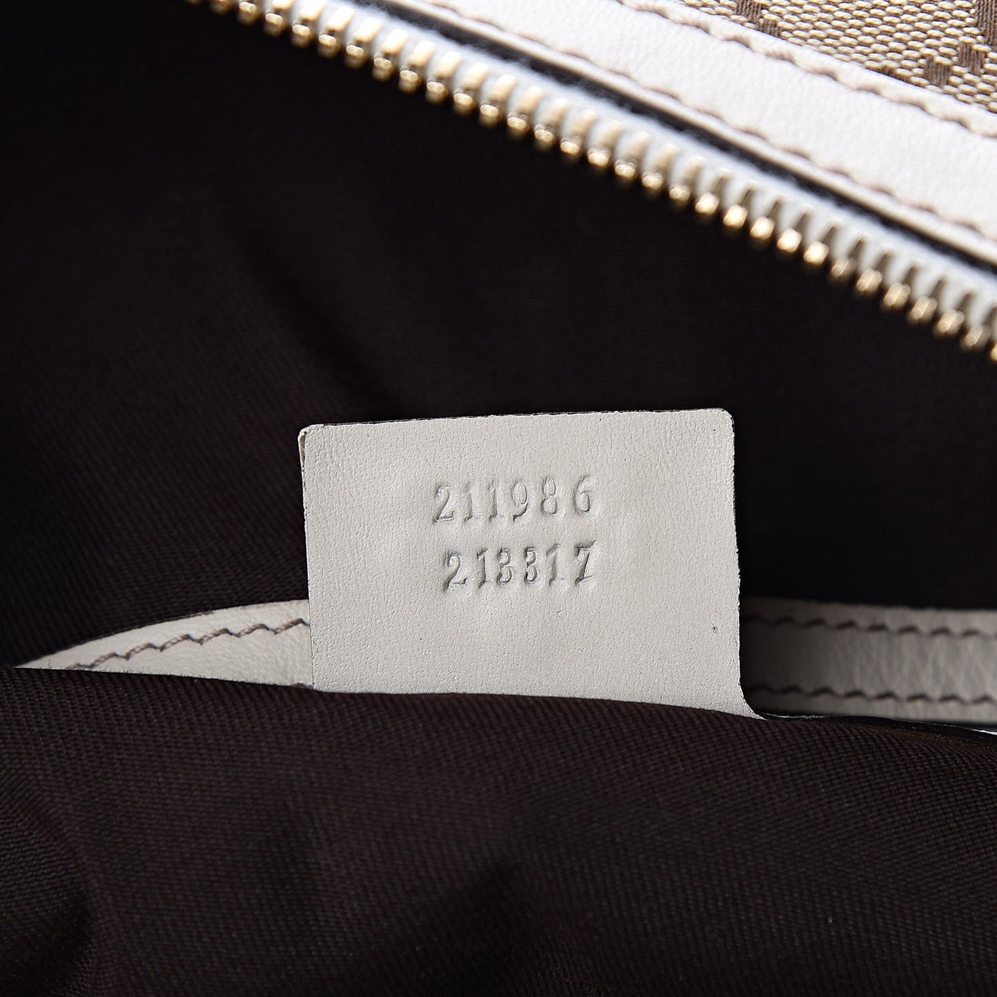Monogram Medium Pelham Hobo Off White