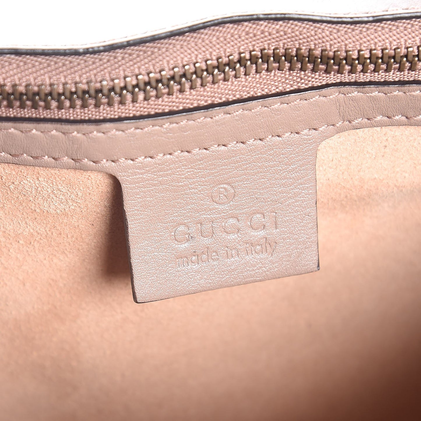 Calfskin Matelasse Medium GG Marmont Shoulder Bag Porcelain Rose