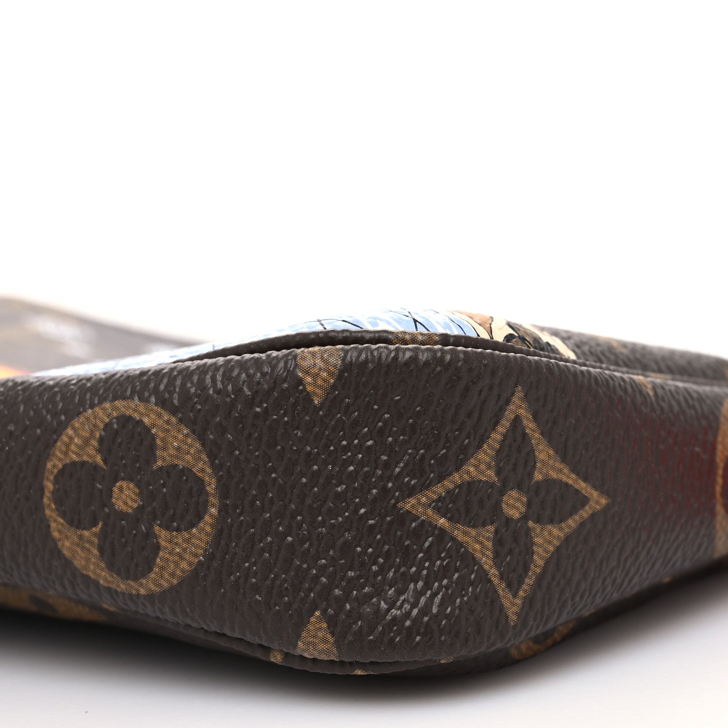 Louis Vuitton Monogram 2021 Christmas Animation London Mini Pochette Accessories Red 10 of 11