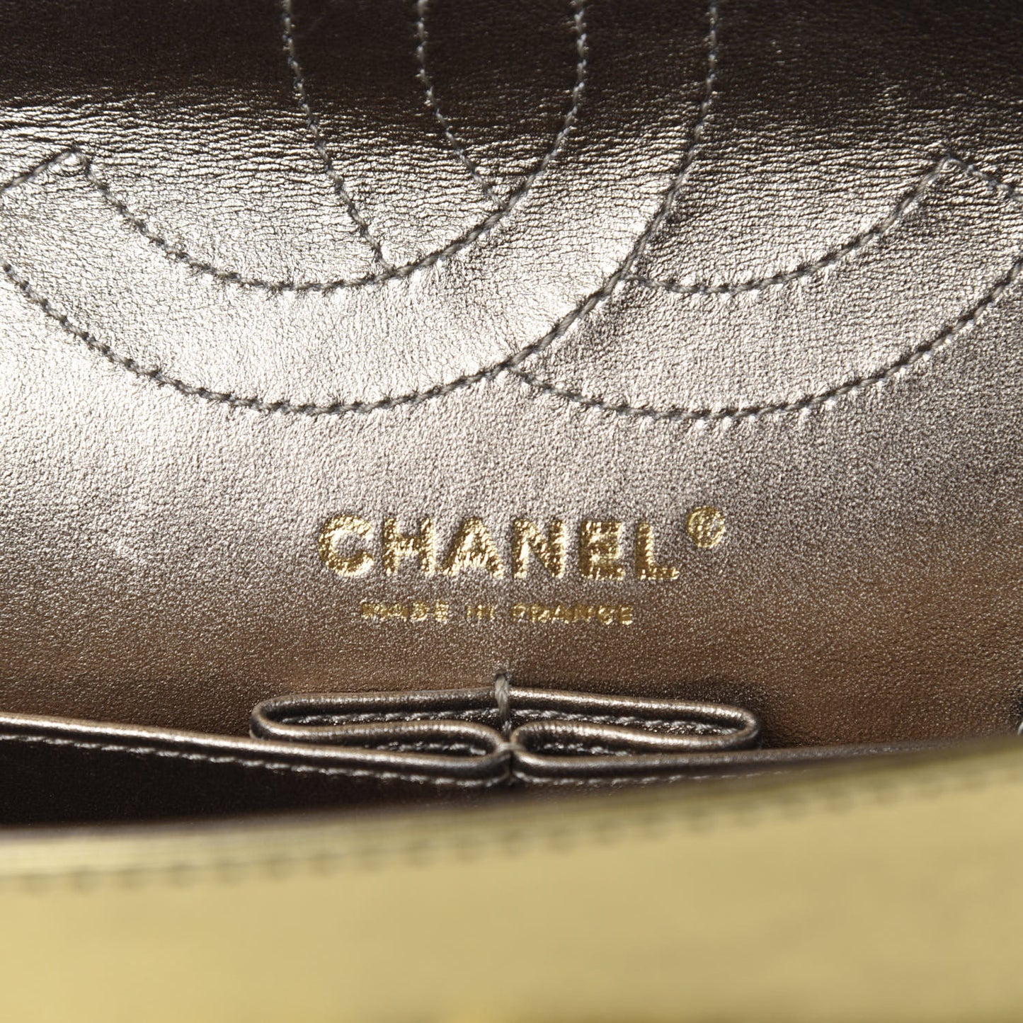 Metallic Aged Calfskin Quilted 2.55 Reissue 225 Flap Gold