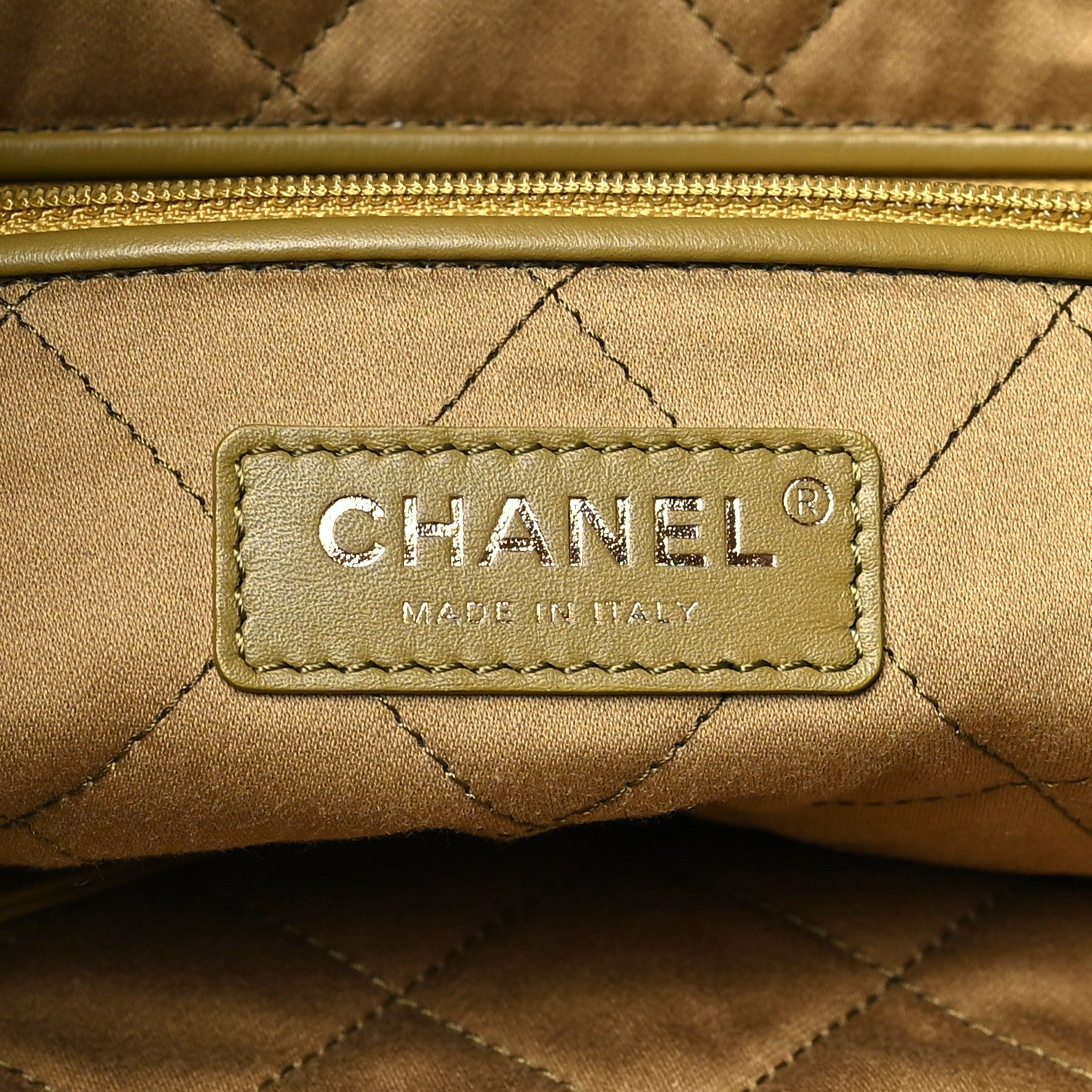 Chanel Shiny Calfskin Quilted Chanel 22 Green 7 of 11