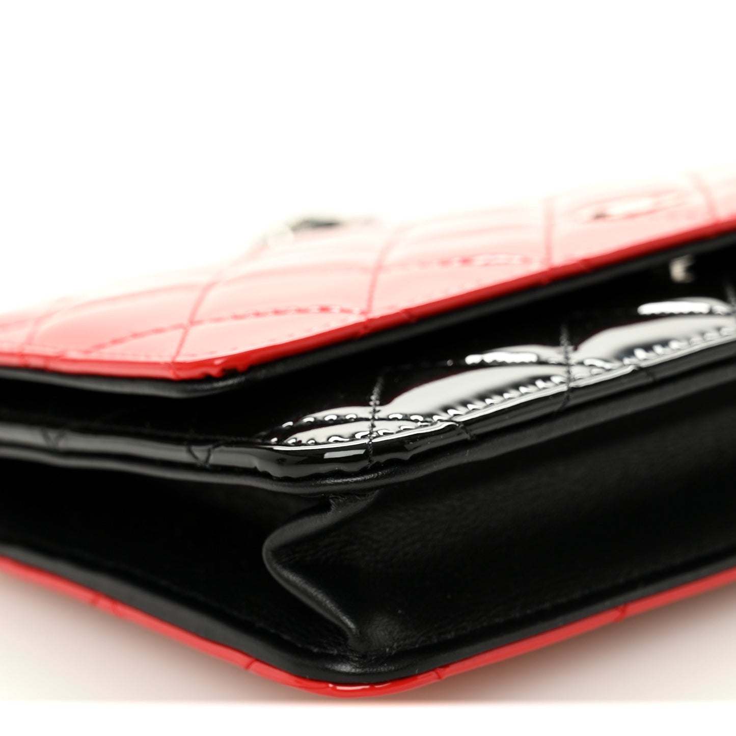 Patent Quilted Bi-Color Wallet On Chain WOC Red Black Red Black