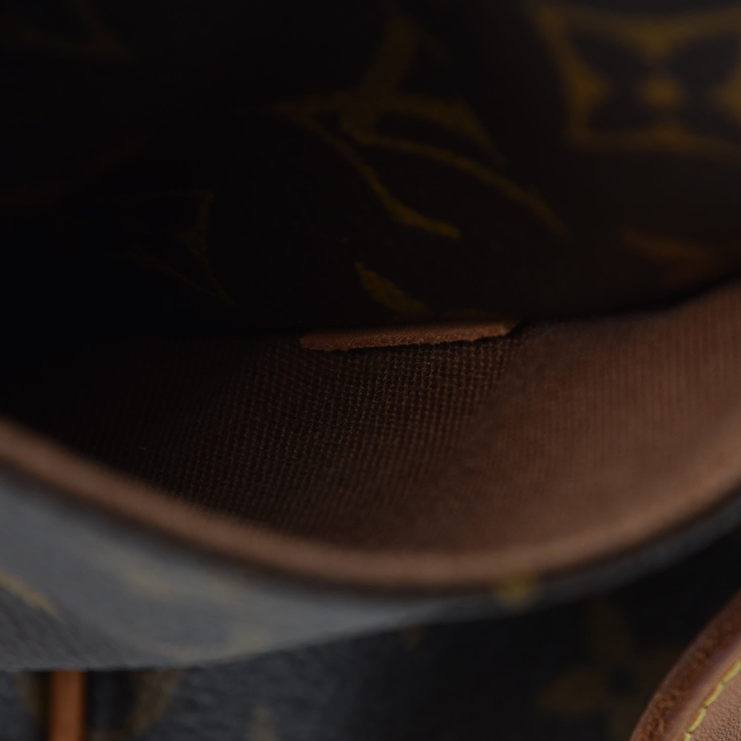 Louis Vuitton Monogram Totally MM 6 of 13