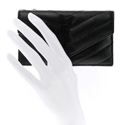 Saint Laurent Grain De Poudre Matelasse Chevron Monogram Monochrome Compact Wallet Black 2 of 8