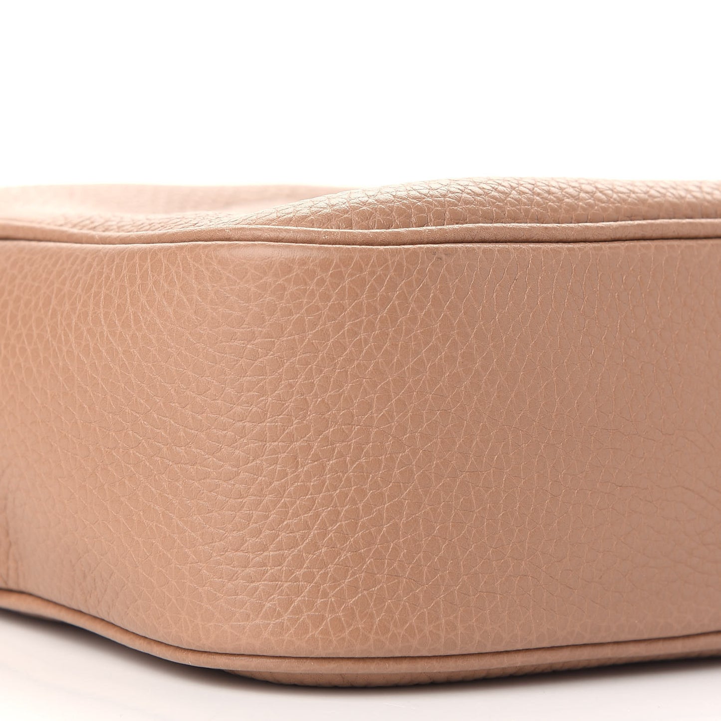 Pebbled Calfskin Small Soho Disco Bag Camelia