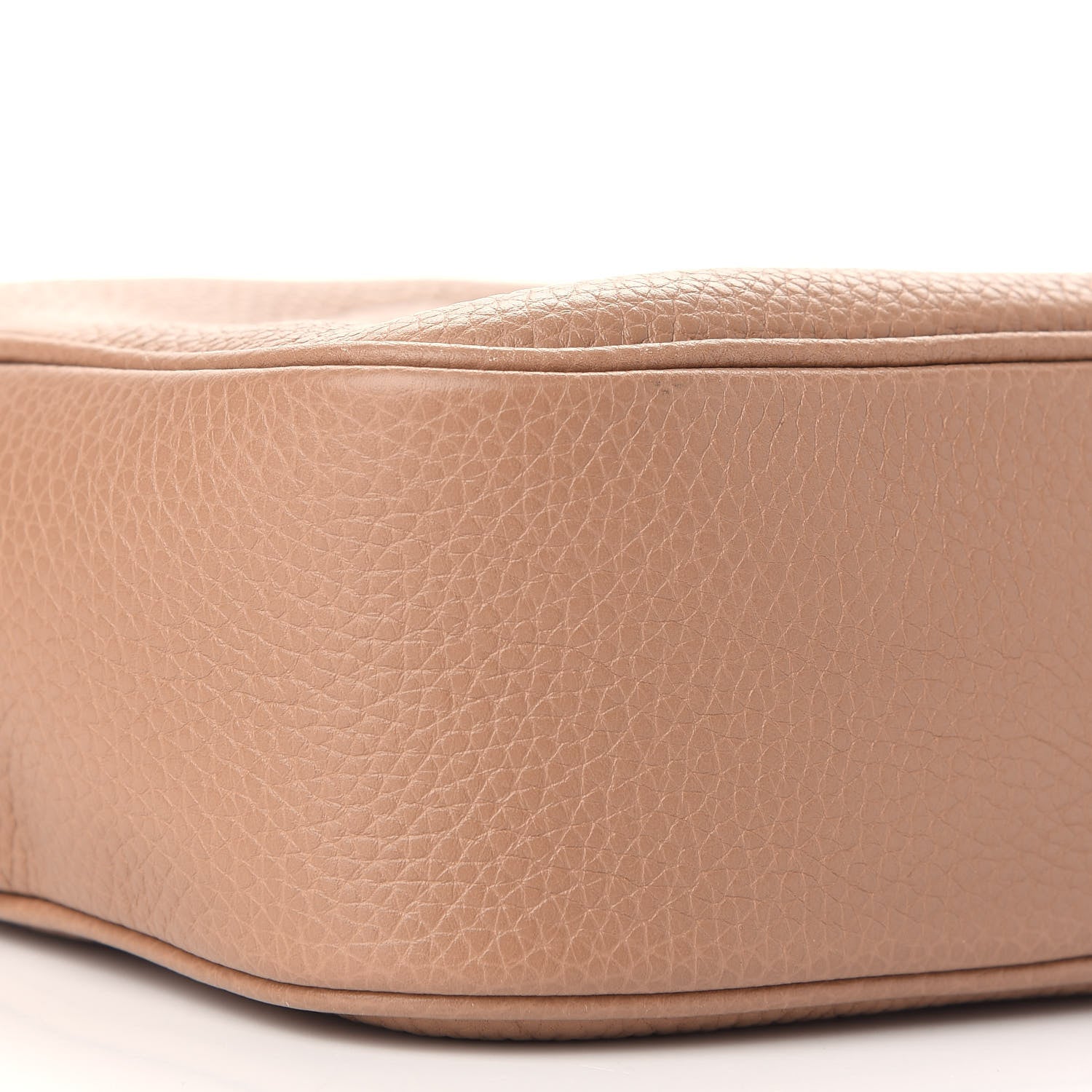 Gucci Pebbled Calfskin Small Soho Disco Bag Camelia 8 of 10