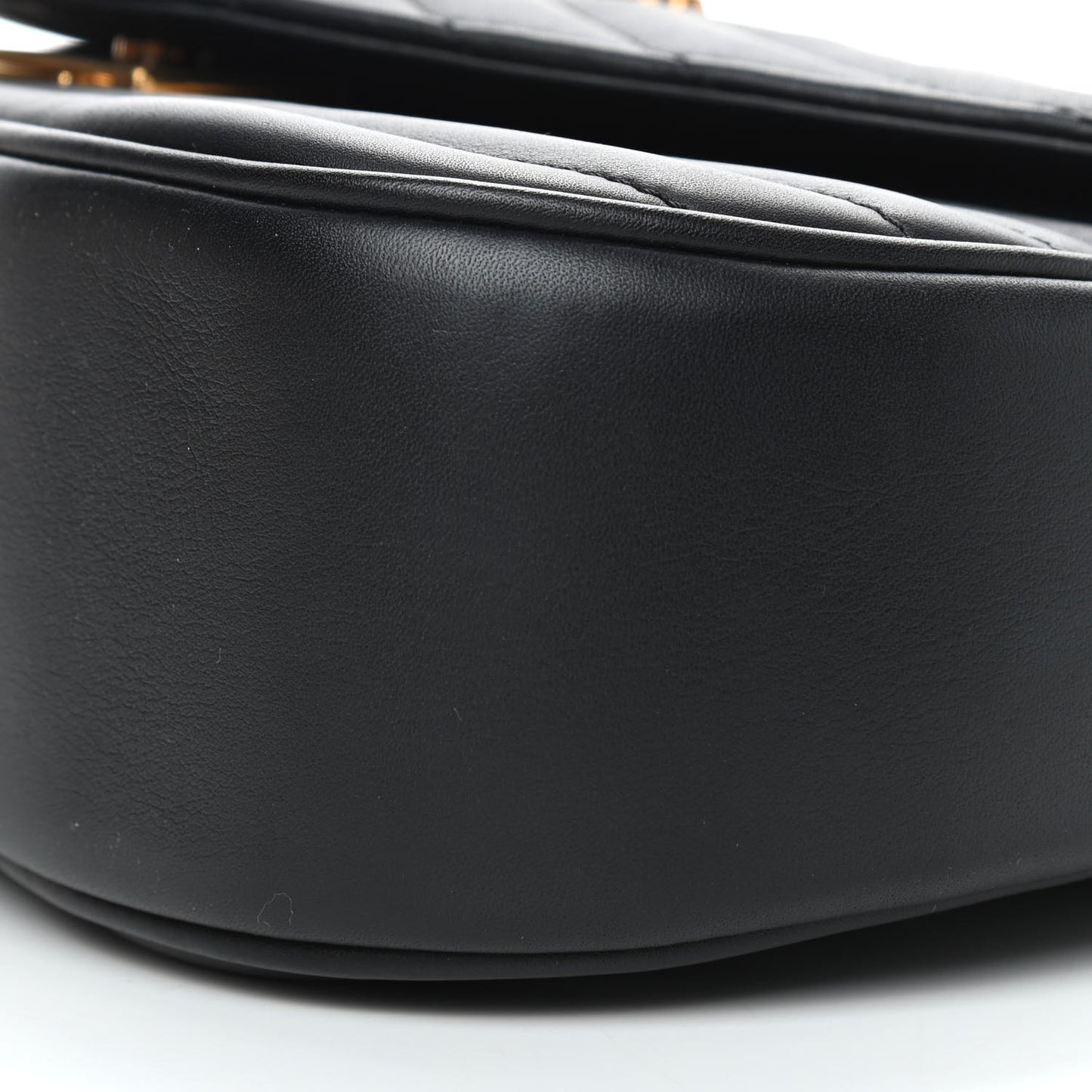 Calfskin New Wave Chain MM Black