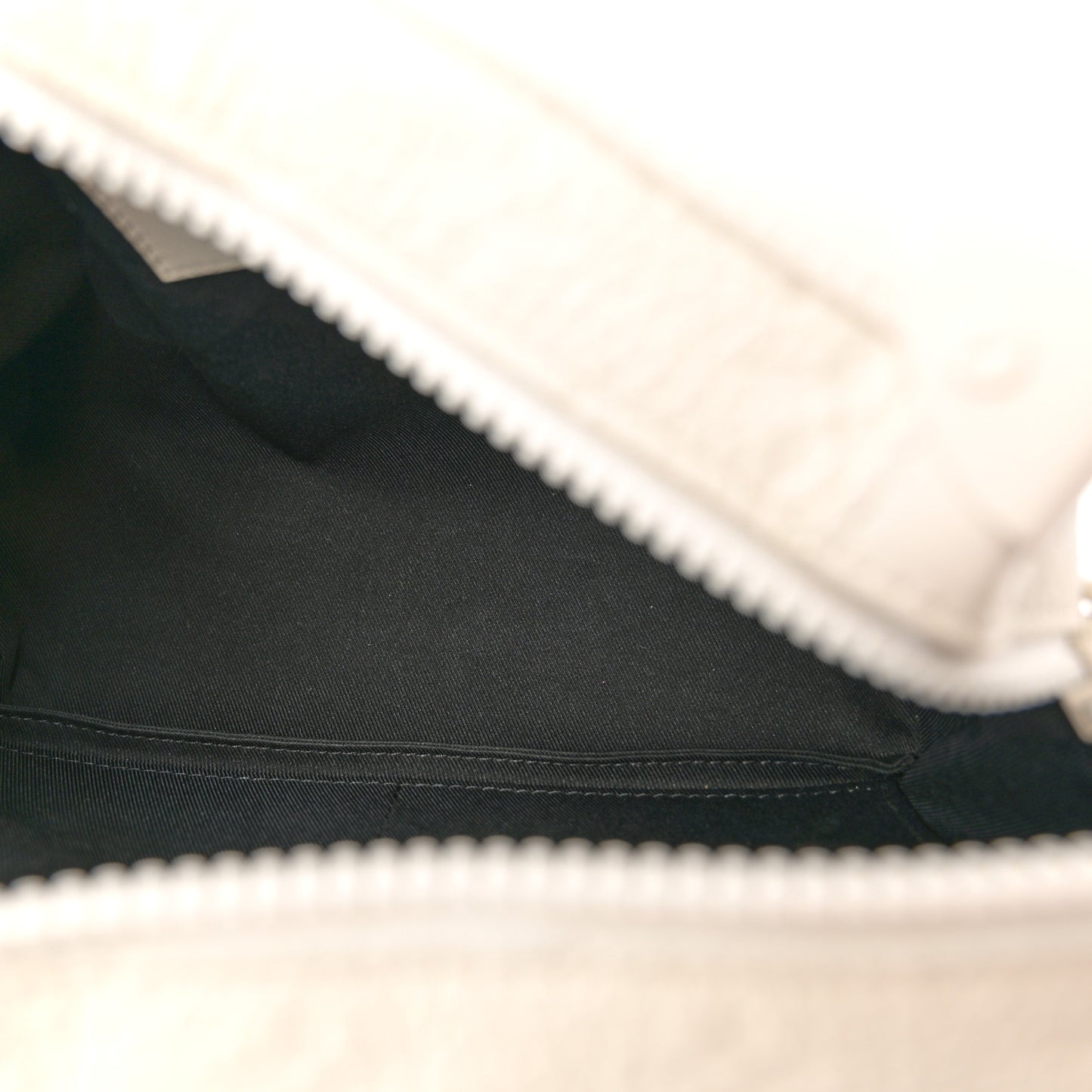 Taurillon Monogram Solar Ray Soft Trunk Powder White