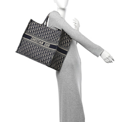 Christian Dior Oblique Large Book Tote Blue Multicolor 2 of 14