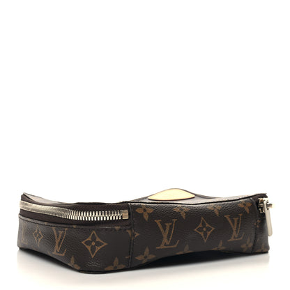Louis Vuitton Monogram Horizon Accessories Pouch 3 of 11