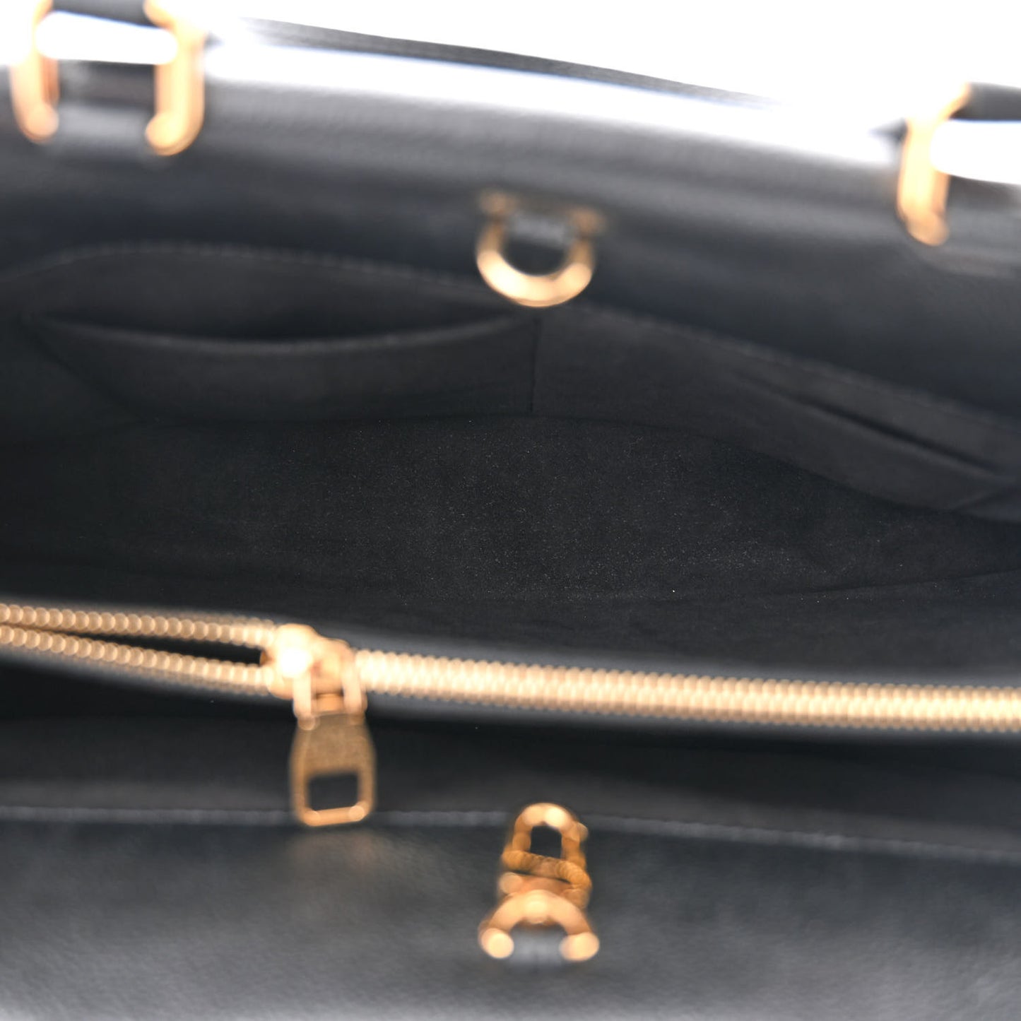 Monogram Venus Black