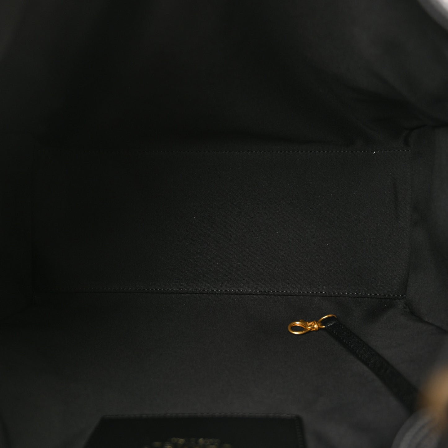 Caviar Quilted Medium Chanel 25 Handbag Black