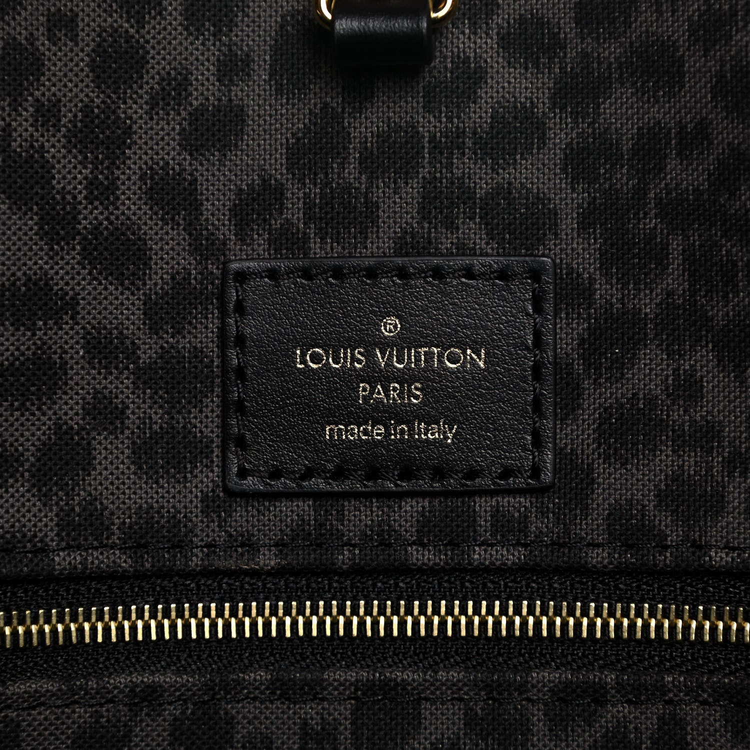 Louis Vuitton Monogram Giant Wild At Heart Onthego GM Arizona 6 of 9