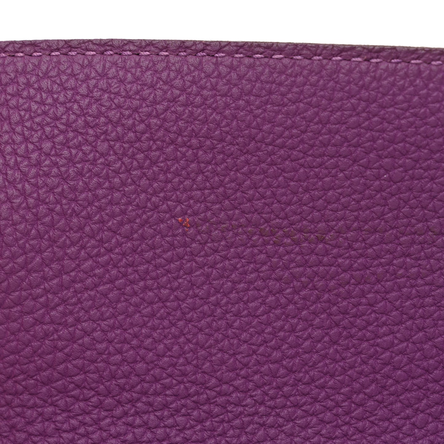 Togo Kelly Retourne 32 Anemone