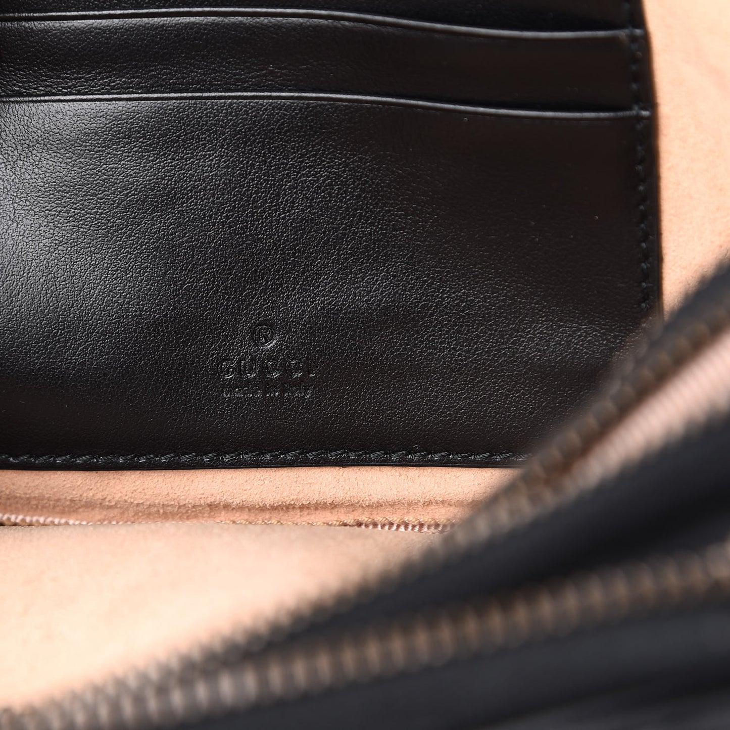 Calfskin Matelasse Mini GG Marmont Chain Crossbody Bag Black