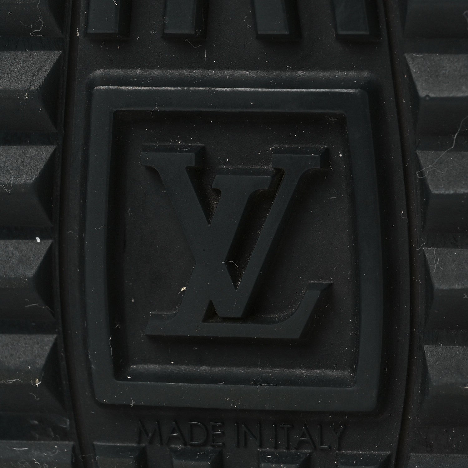 Louis Vuitton Suede Monogram Run Away Sneakers 38.5 Black 5 of 8