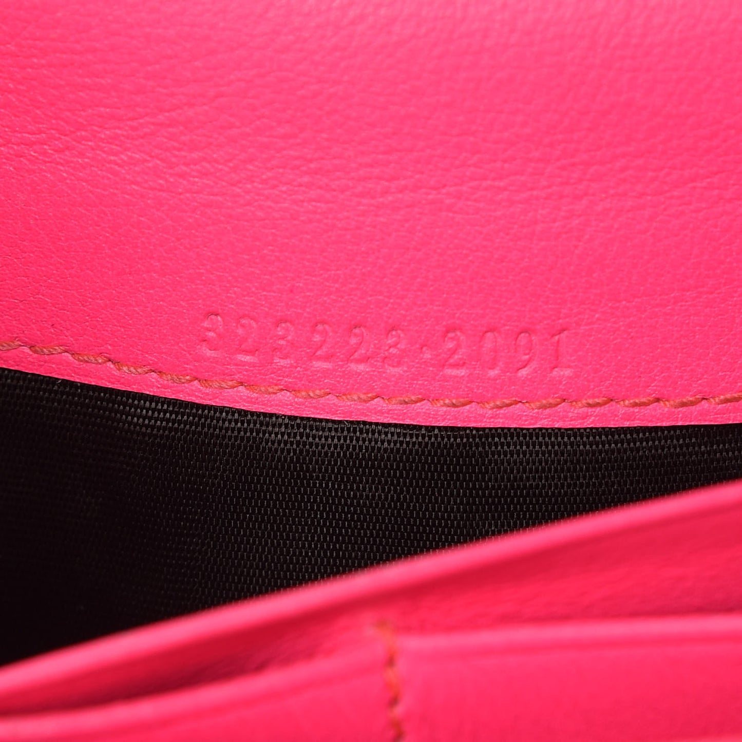 GG Supreme Monogram Continental Heart Wallet Fluorescent Fuchsia