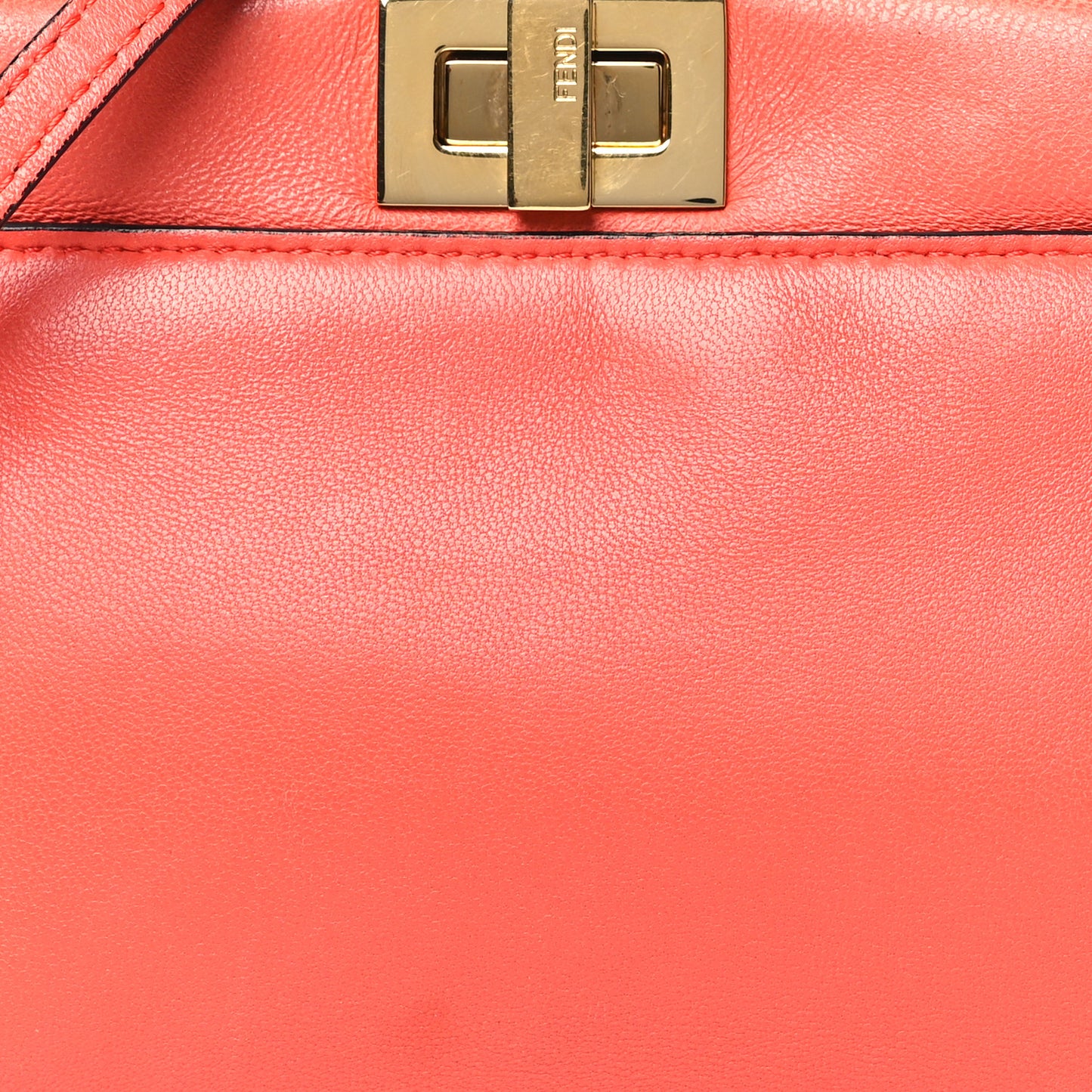 Shiny Nappa Micro Peekaboo Iconic Satchel Rosso Pimento