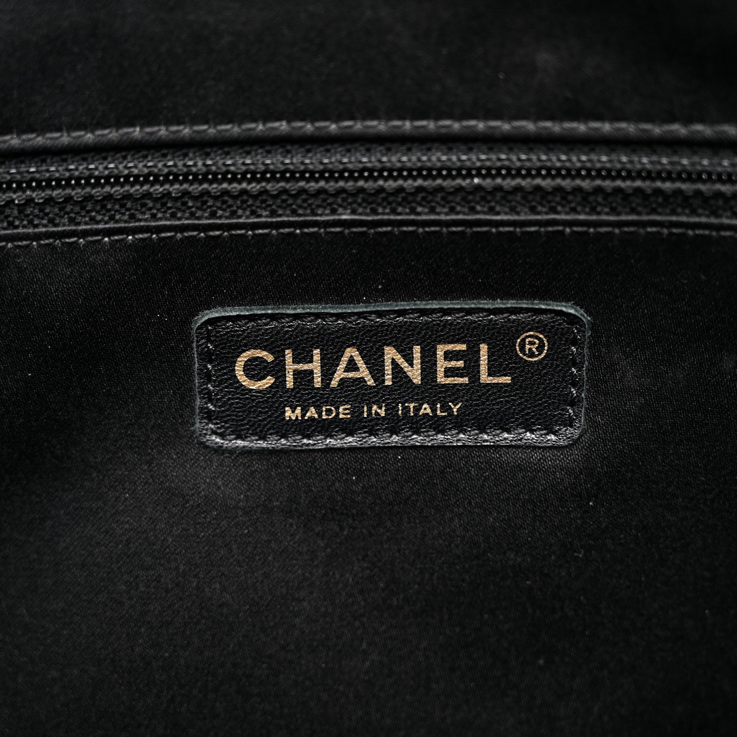 Caviar Quilted XL Grand Shopping Tote GST Black