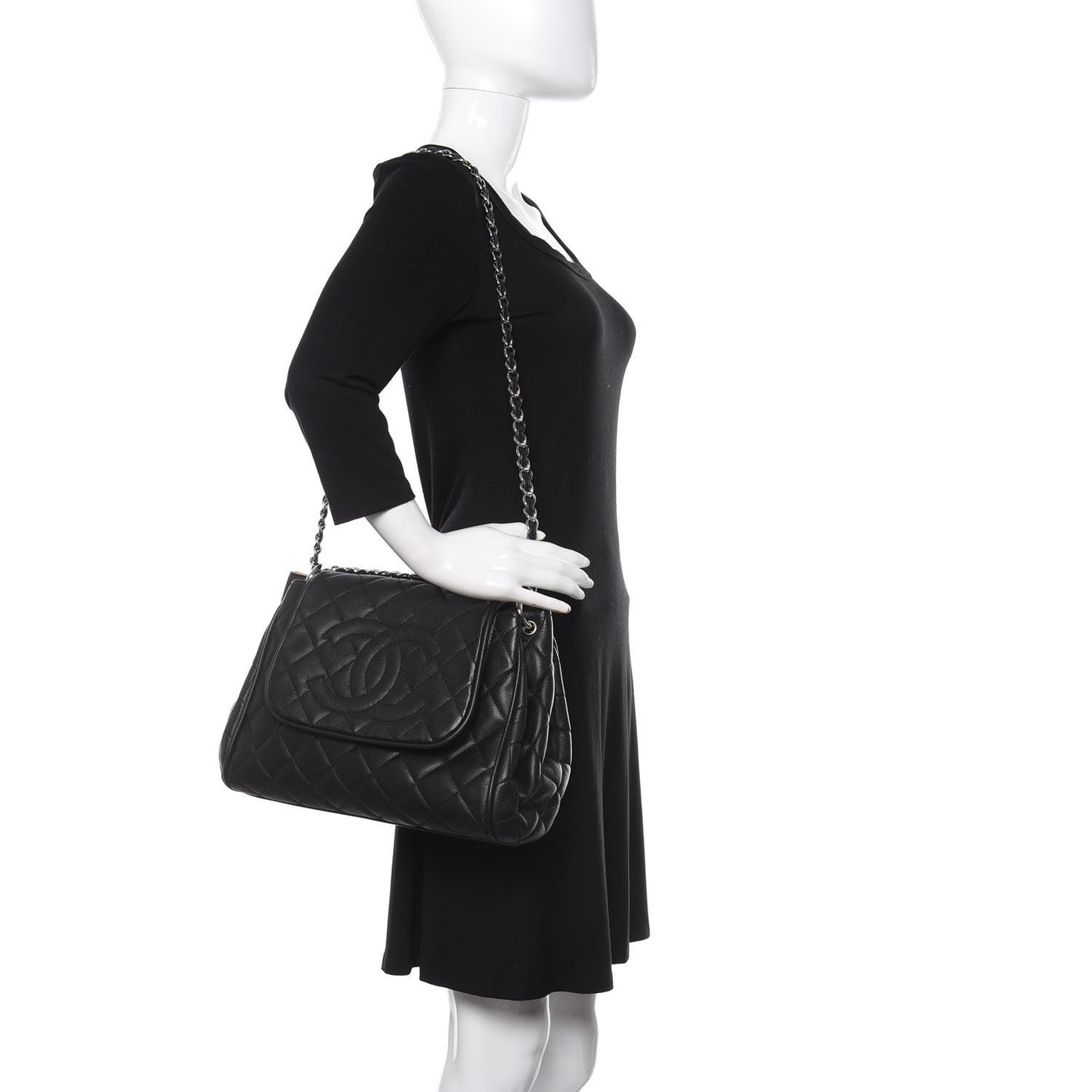 Caviar Quilted Timeless Accordion Flap Black