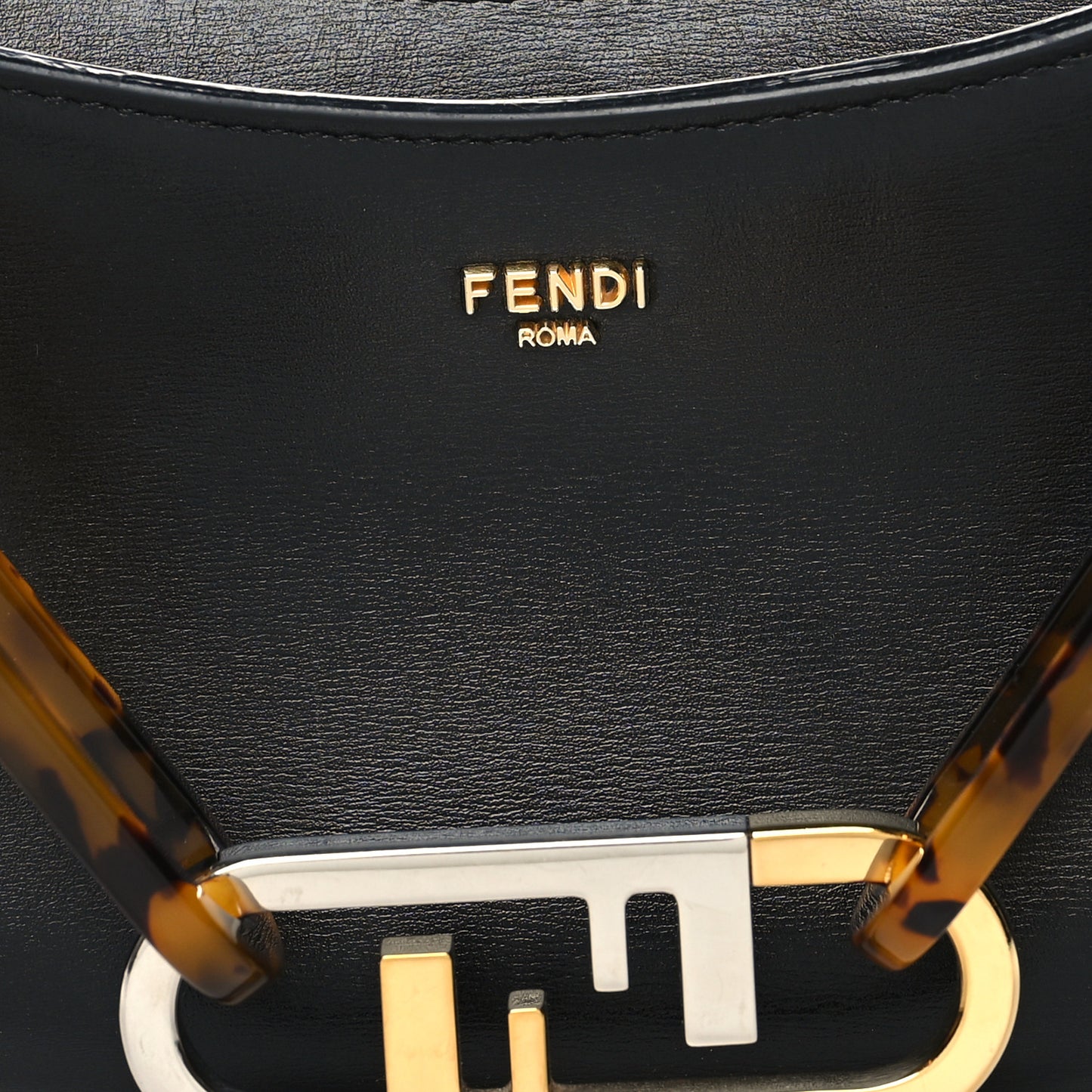 Vitello Queen Palmellato Fendi O'Lock Swing Black