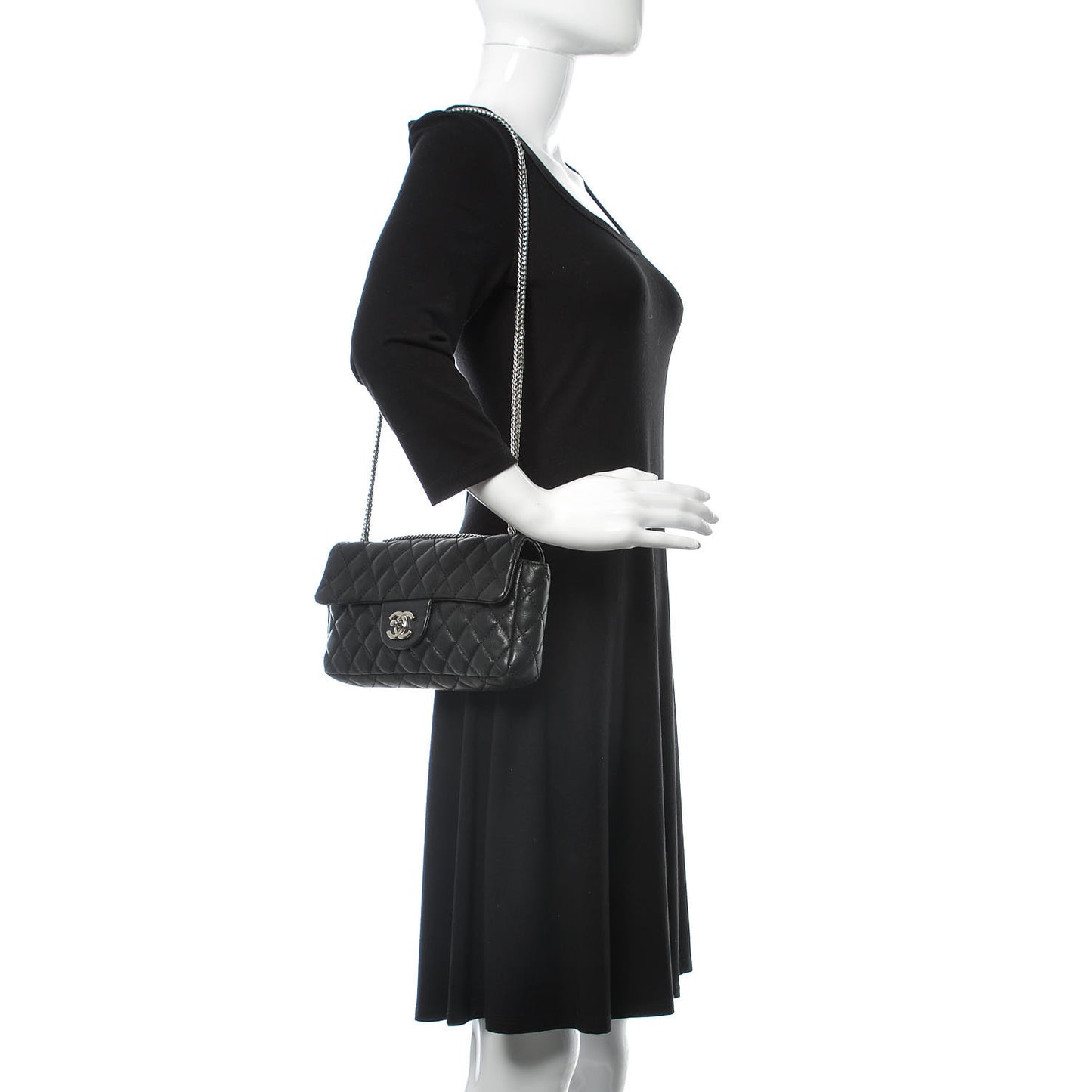 Lambskin Quilted East West Flap Bijoux Chain Black