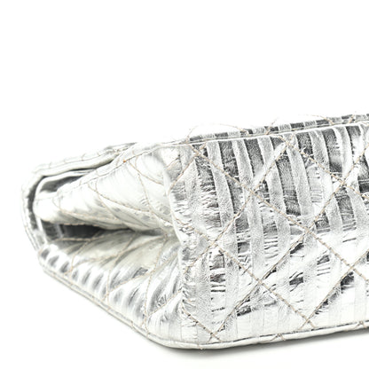 Chanel Metallic Calfskin Striped 2.55 Reissue Flap Silver 8 of 9