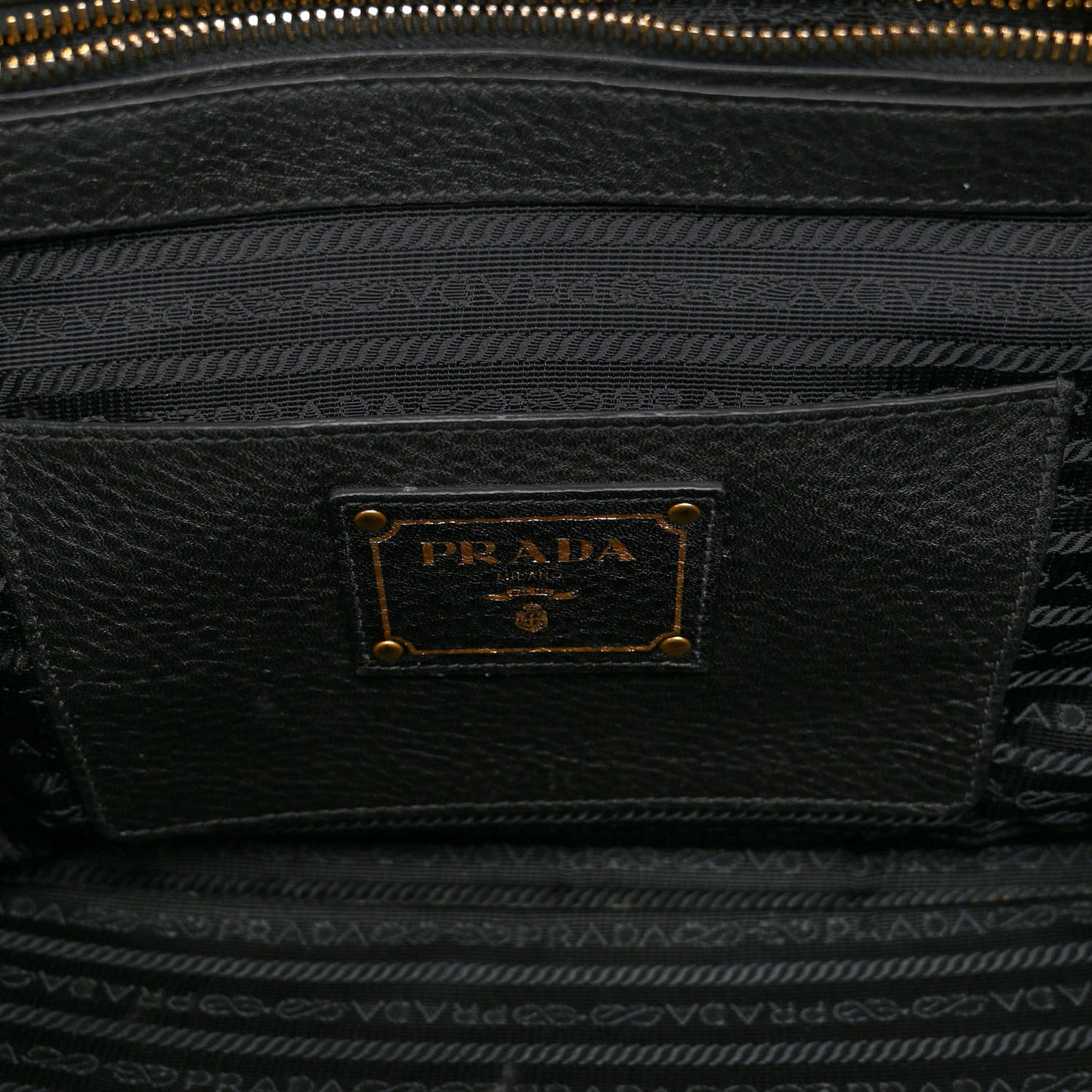 Vitello Daino Shopping Tote Black