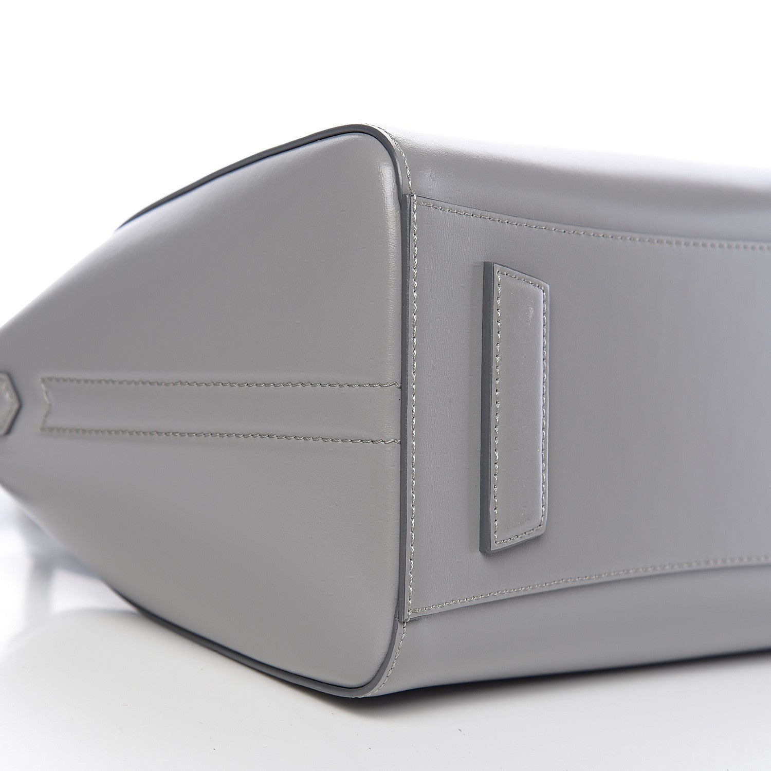 Givenchy Shiny Lord Calfskin Small Antigona Pearl Grey 8 of 9