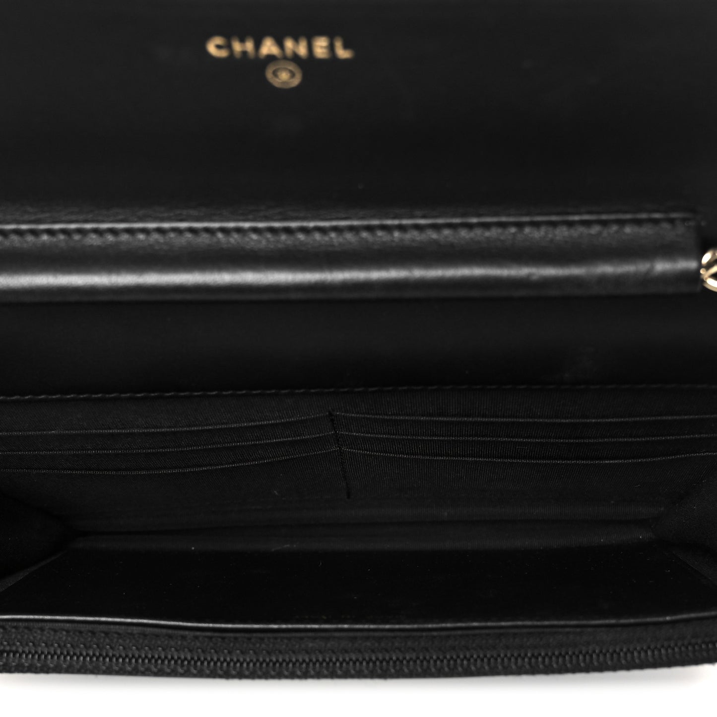 Calfskin Chevron Boy Wallet On Chain WOC Black