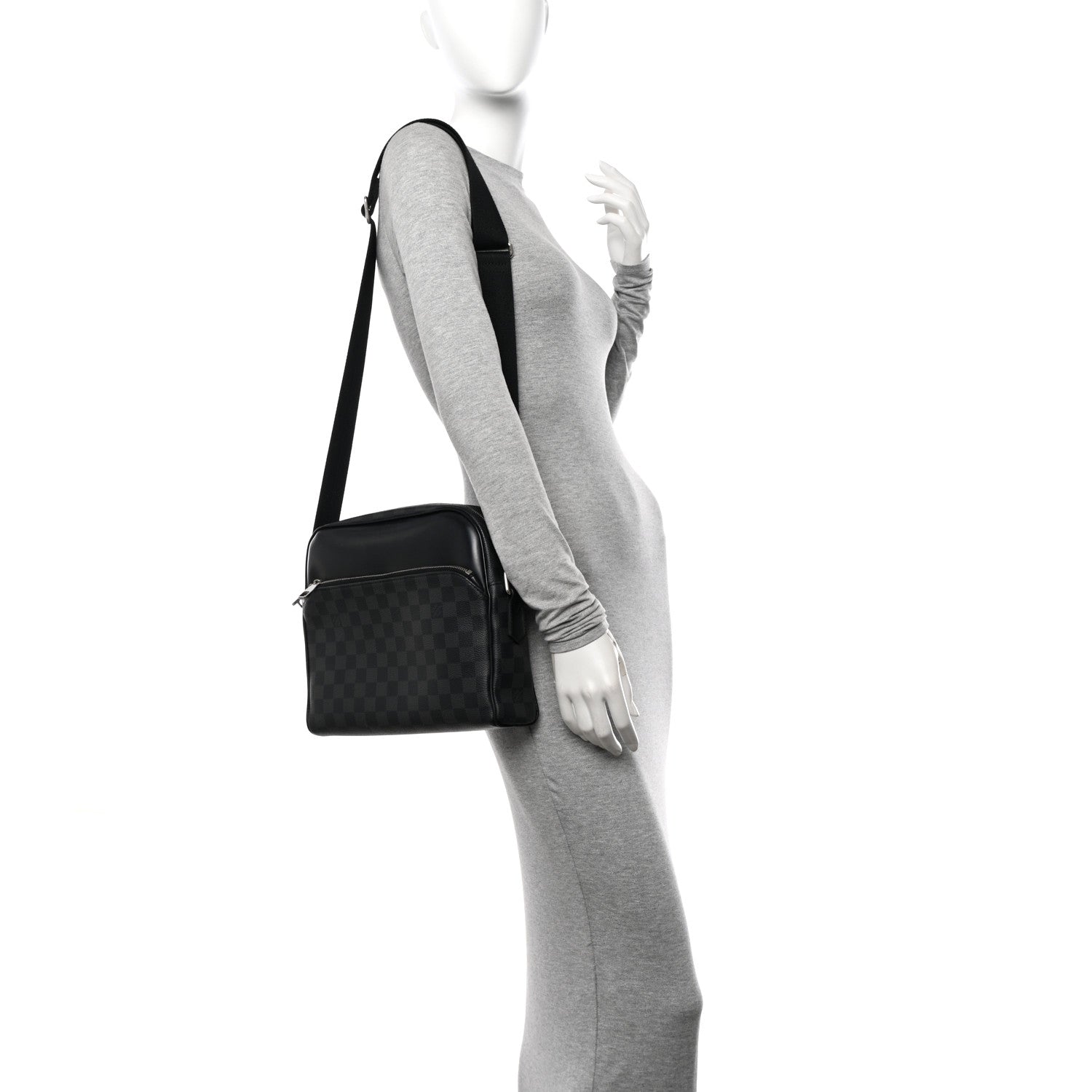 Louis Vuitton Damier Graphite Dayton Reporter PM 2 of 12