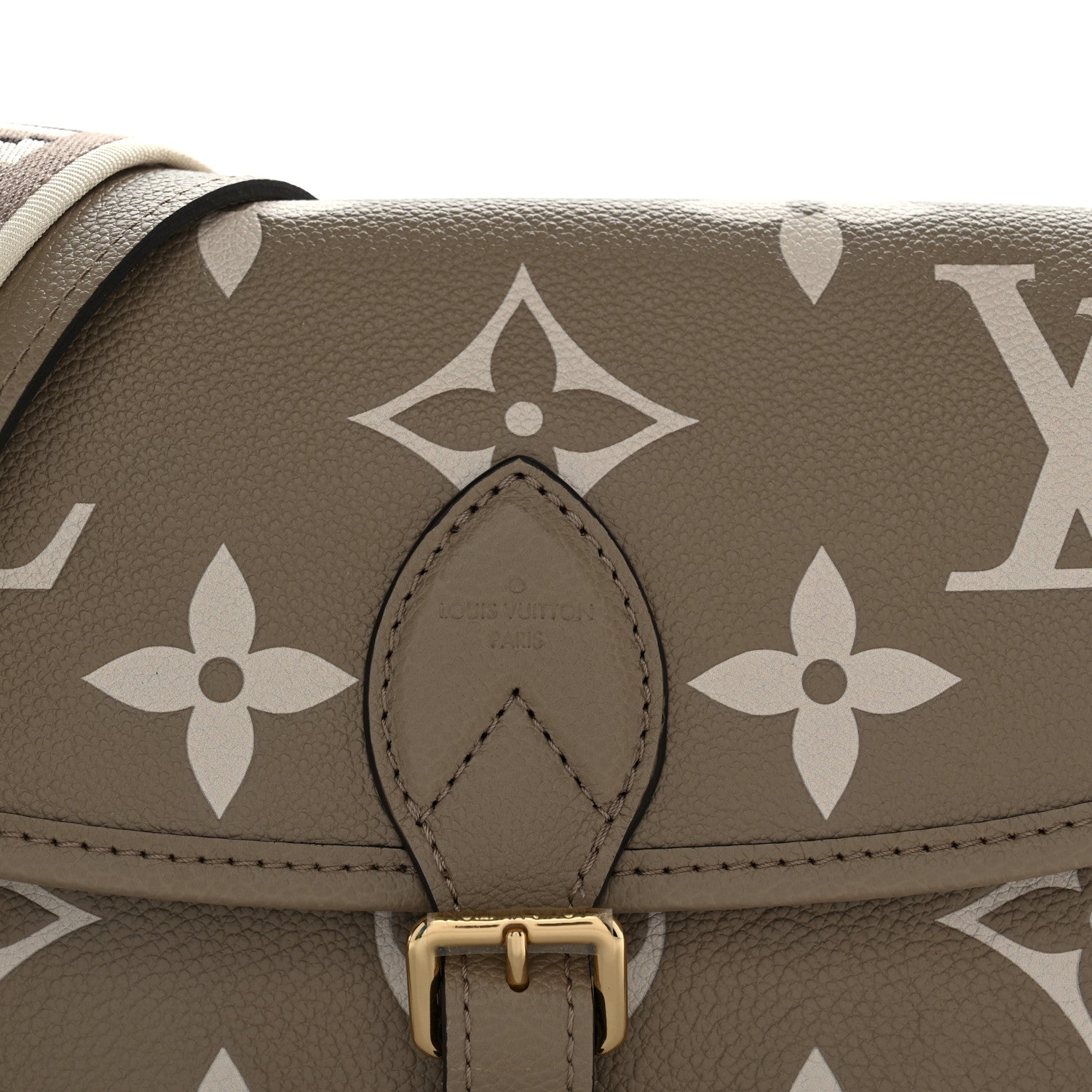 Louis Vuitton Empreinte Monogram Giant Diane Tourterelle Creme 7 of 9