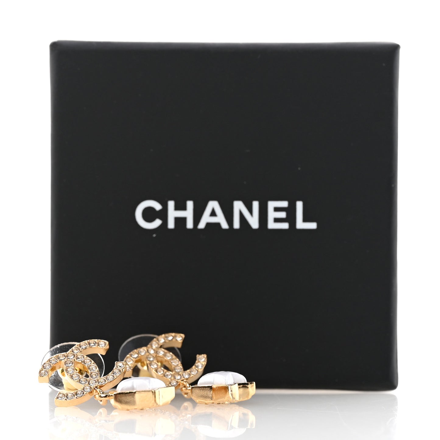 Metal Crystal Pearl CC Star Drop Earrings Gold Pearly White