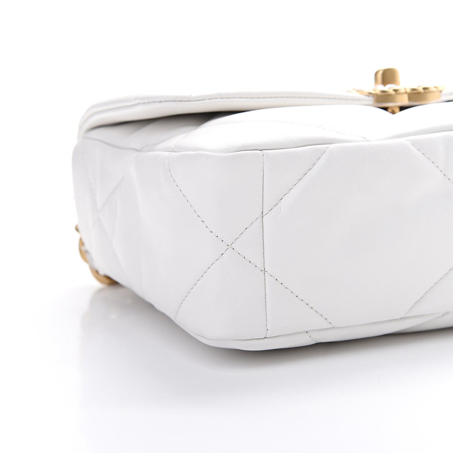 Goatskin Quilted Medium 19 Flap White