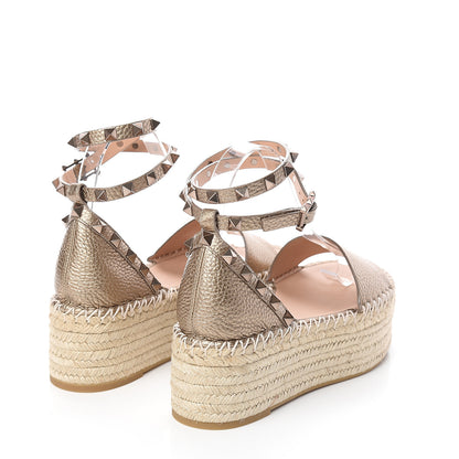 Valentino Garavani Metallic Grained Calfskin Rockstud Ankle Wrap Espadrille Flatform Sandals 36 Skin Natural 4 of 9