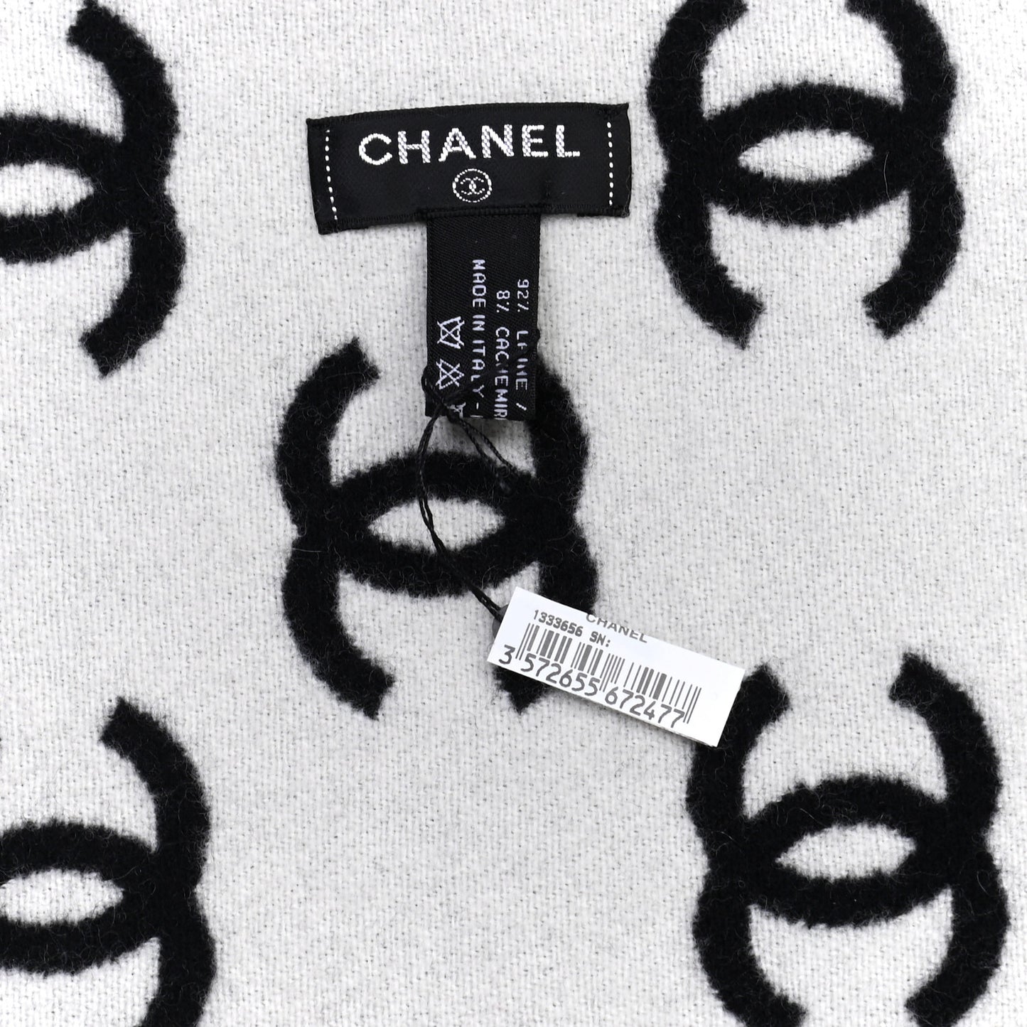 Wool Cashmere CC Scarf Black White