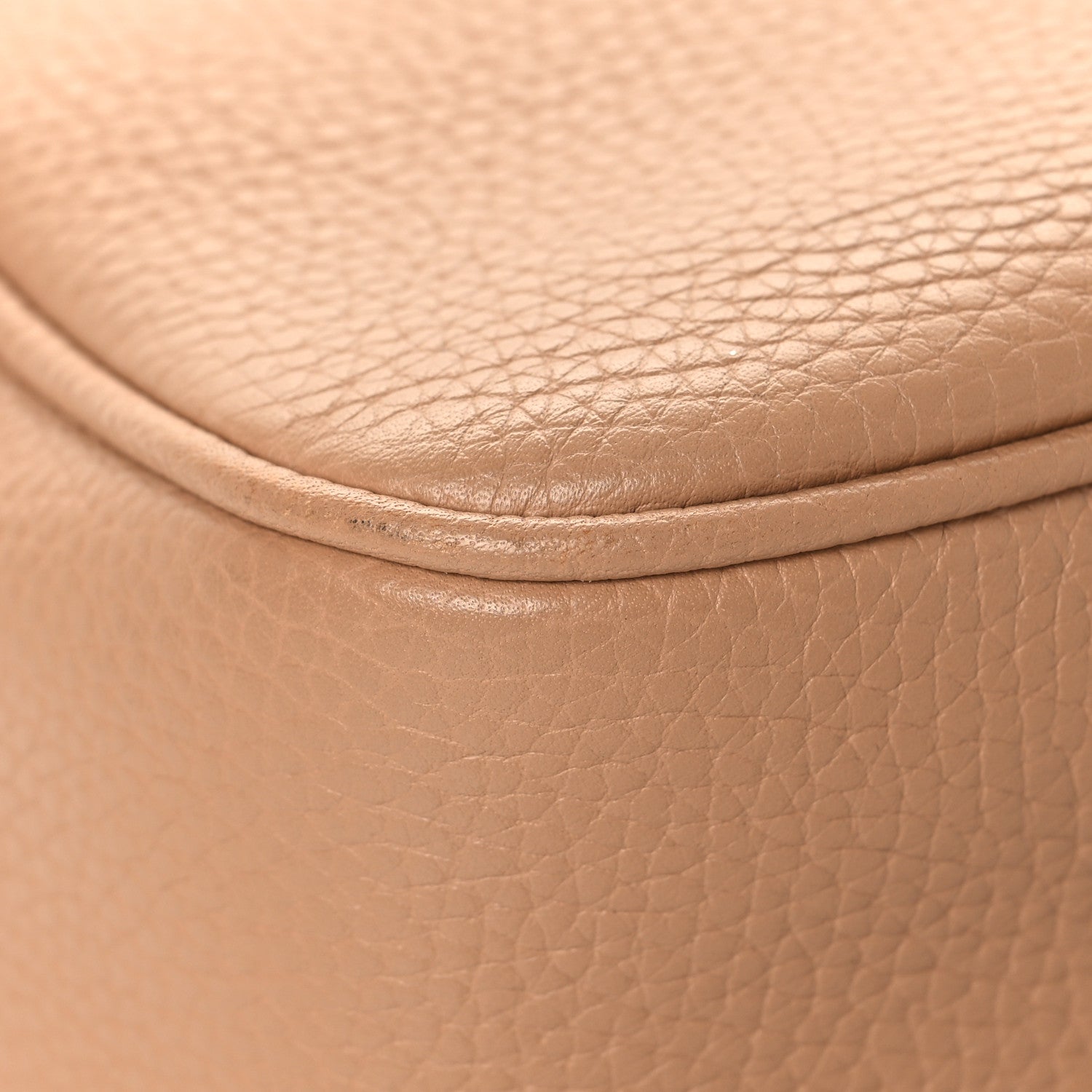 Gucci Pebbled Calfskin Small Soho Disco Bag Camelia 11 of 12