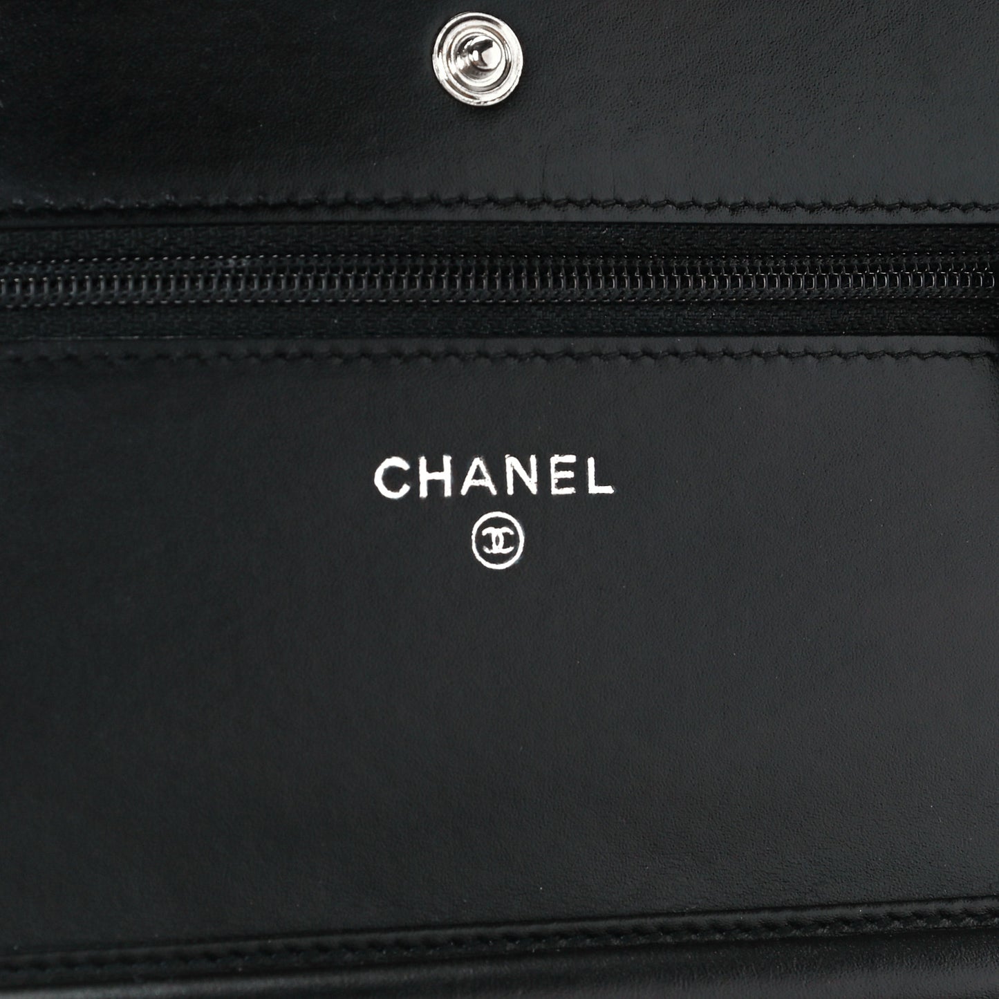 Patent Quilted Wallet On Chain WOC Navy