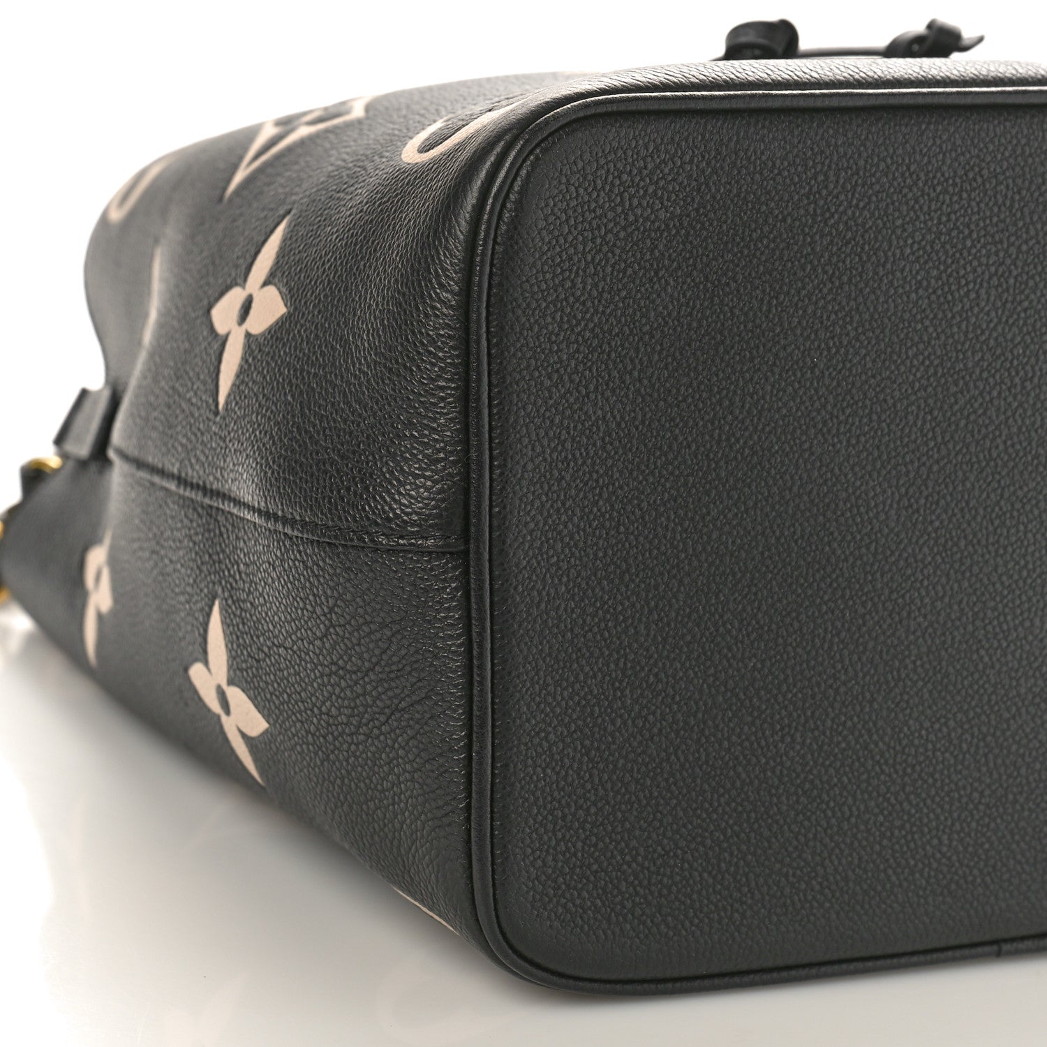 Louis Vuitton Empreinte Monogram Giant Neonoe MM Black Beige 9 of 11