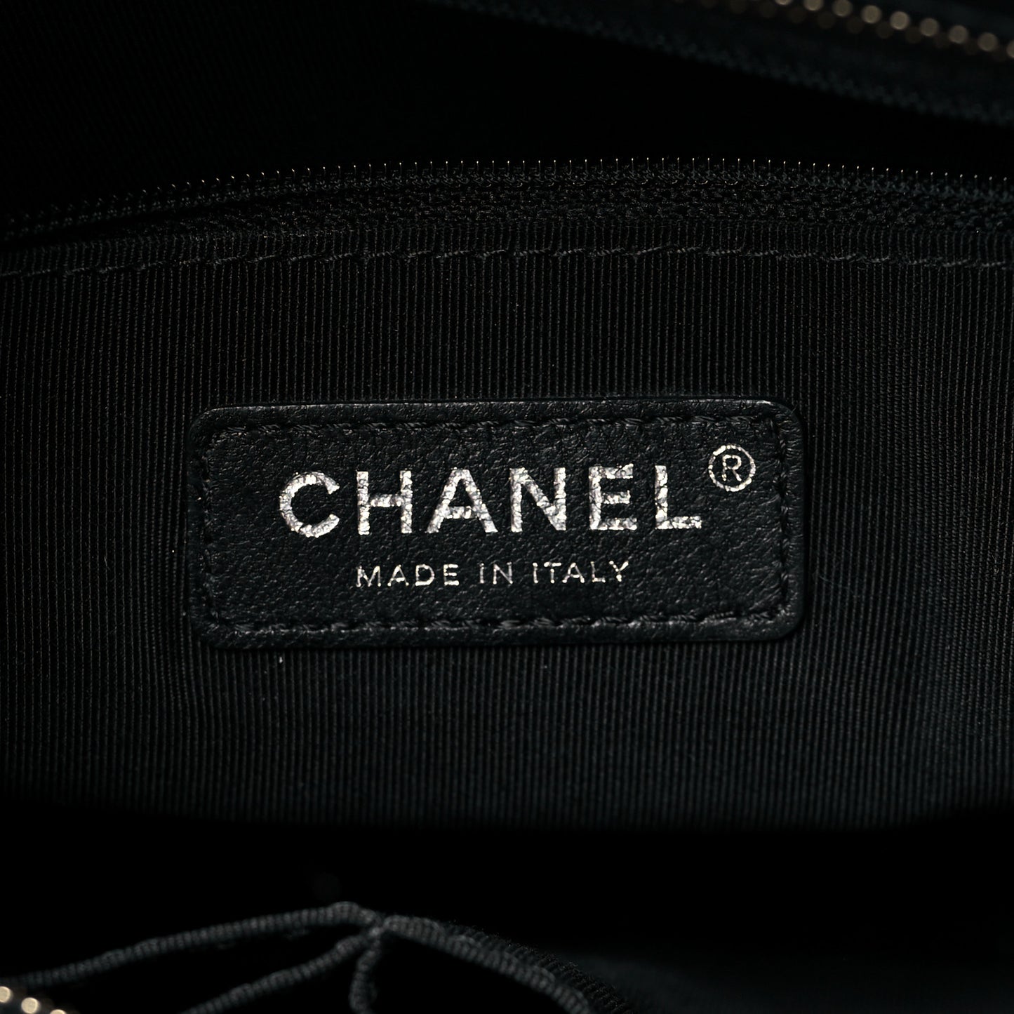 Patent Goatskin Quilted Medium Gabrielle Hobo Black