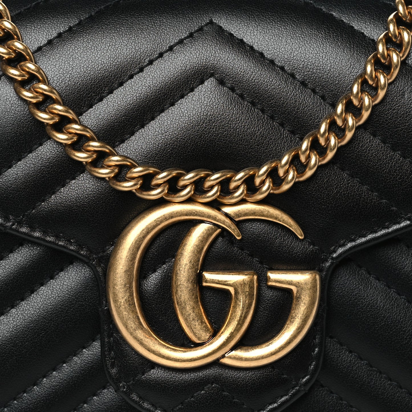 Calfskin Matelasse GG Marmont Chain Wallet Black