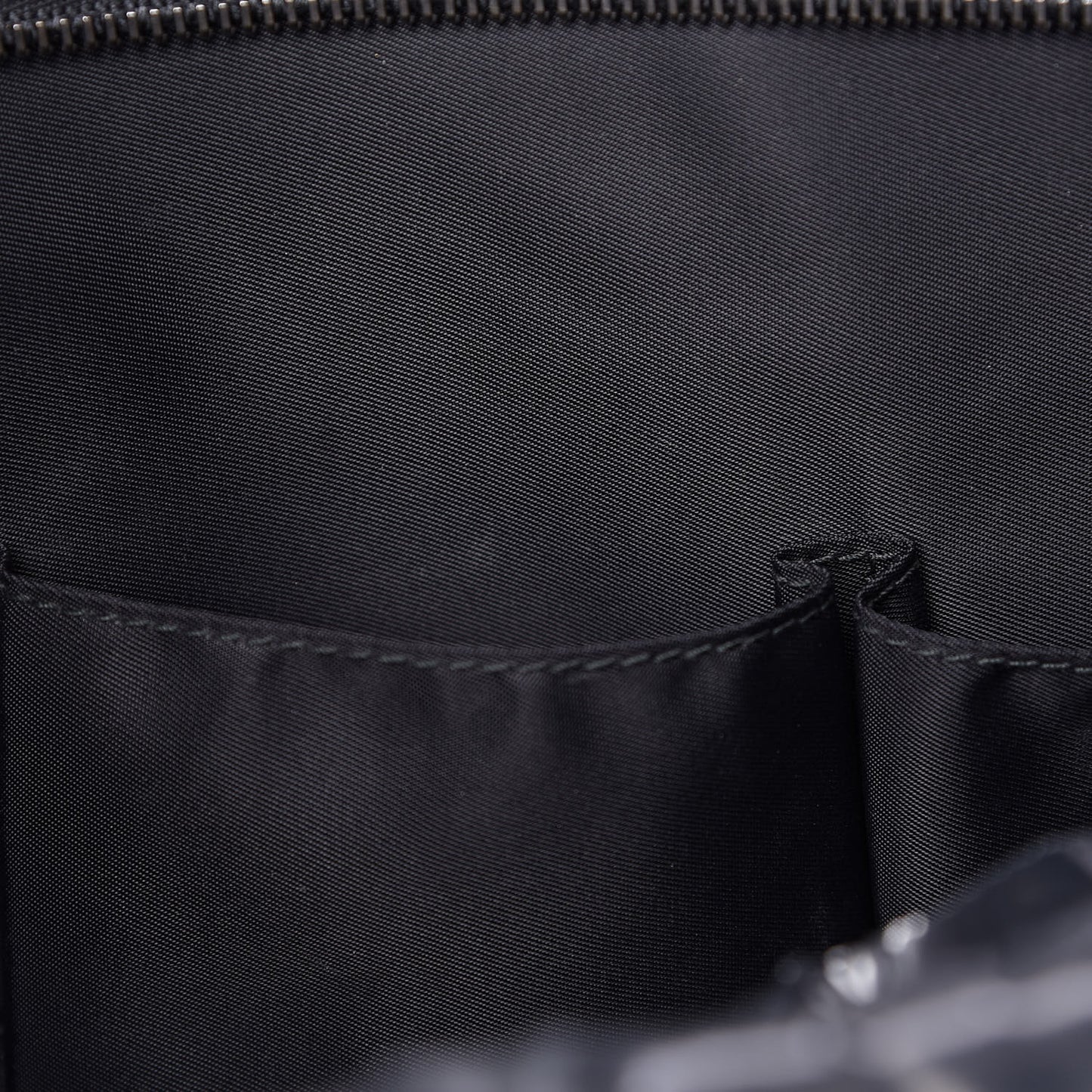 GG Supreme Monogram Tote Black Grey