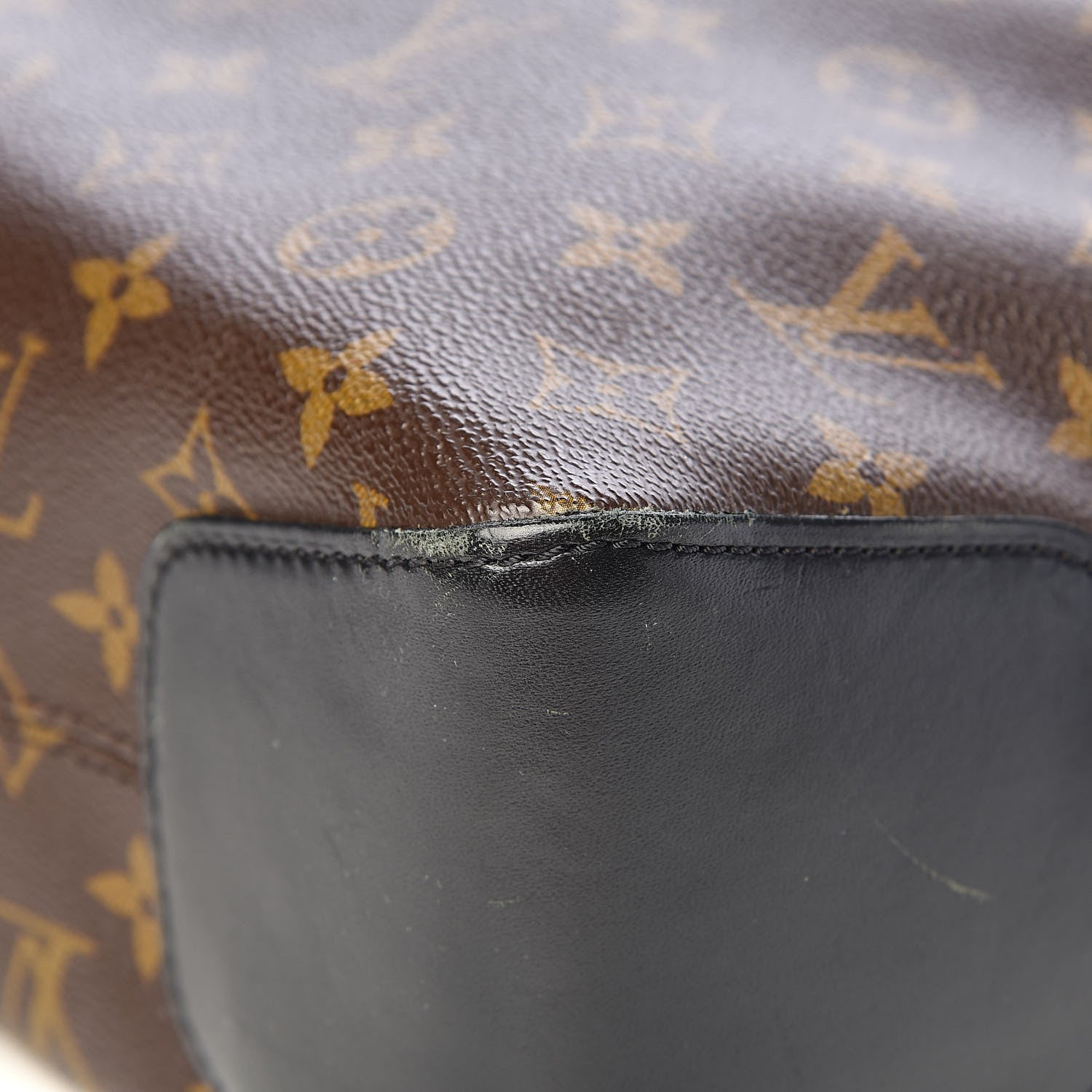 Louis Vuitton Monogram Macassar Torres Messenger 9 of 15