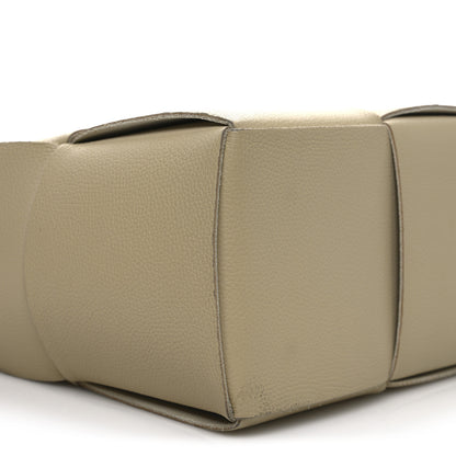 Bottega Veneta Grained Calfskin Intrecciato Medium Arco Tote Porridge 9 of 13